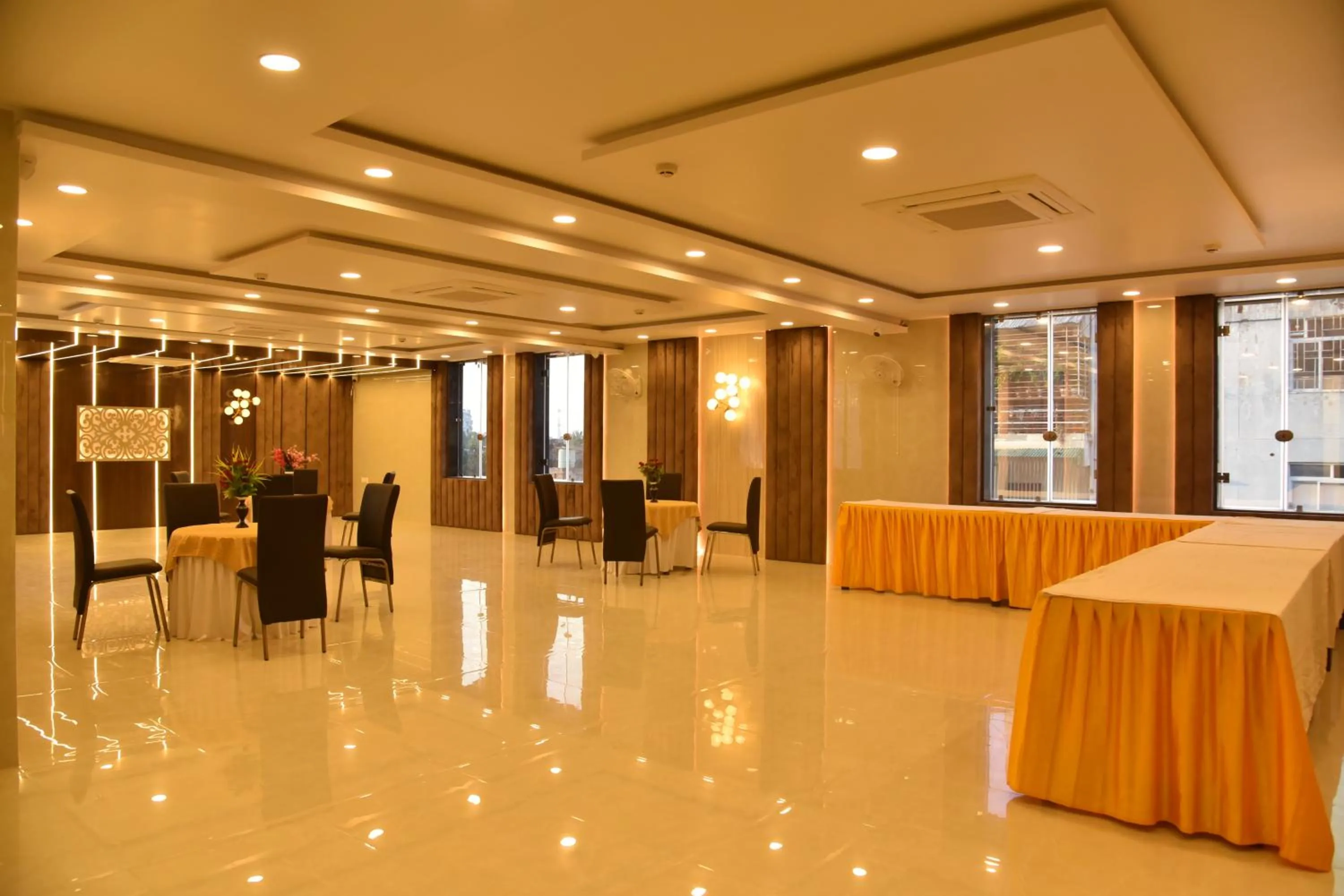 Banquet/Function facilities in Hotel Nexus l Hotels In Charbagh Lucknow