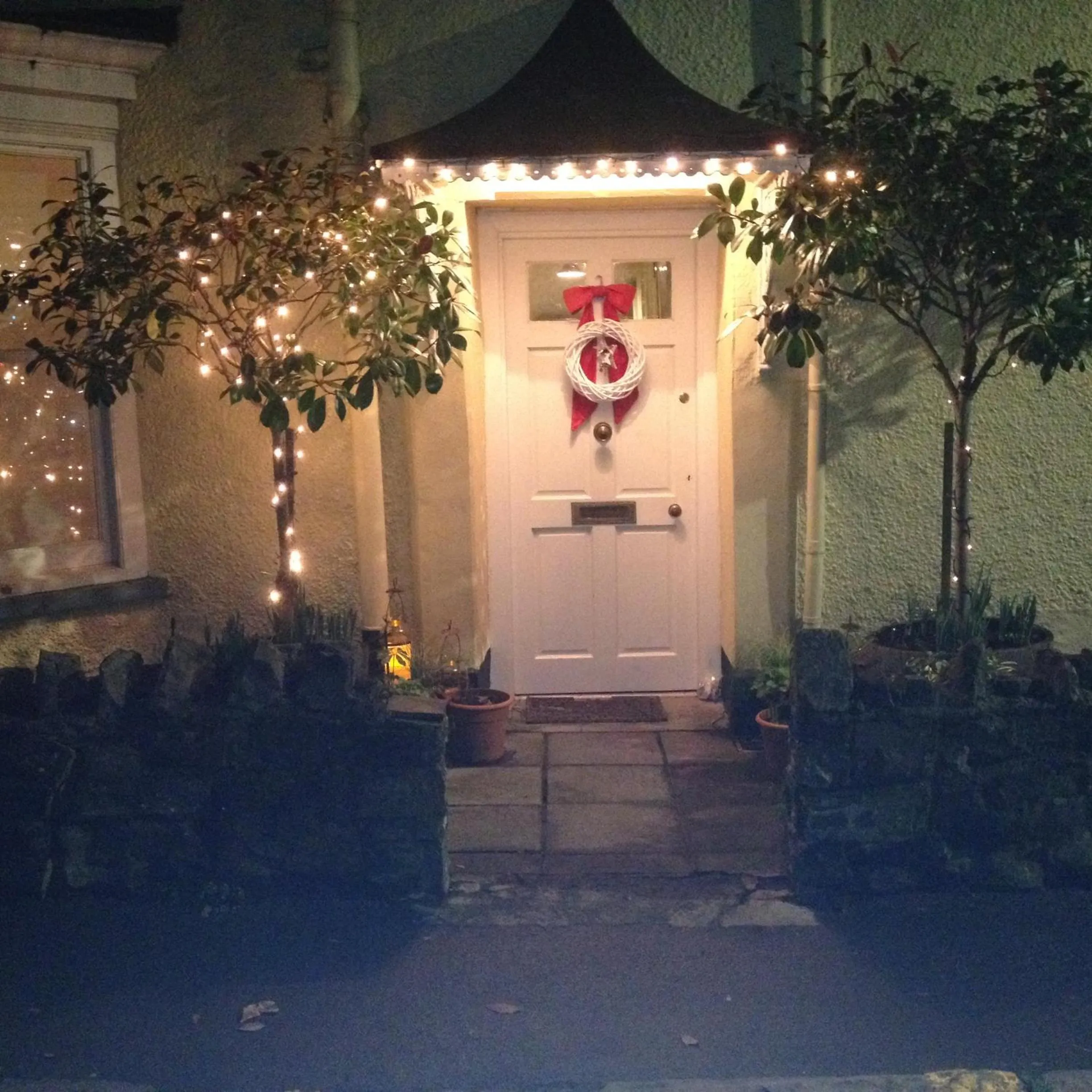 Facade/entrance in Heron House