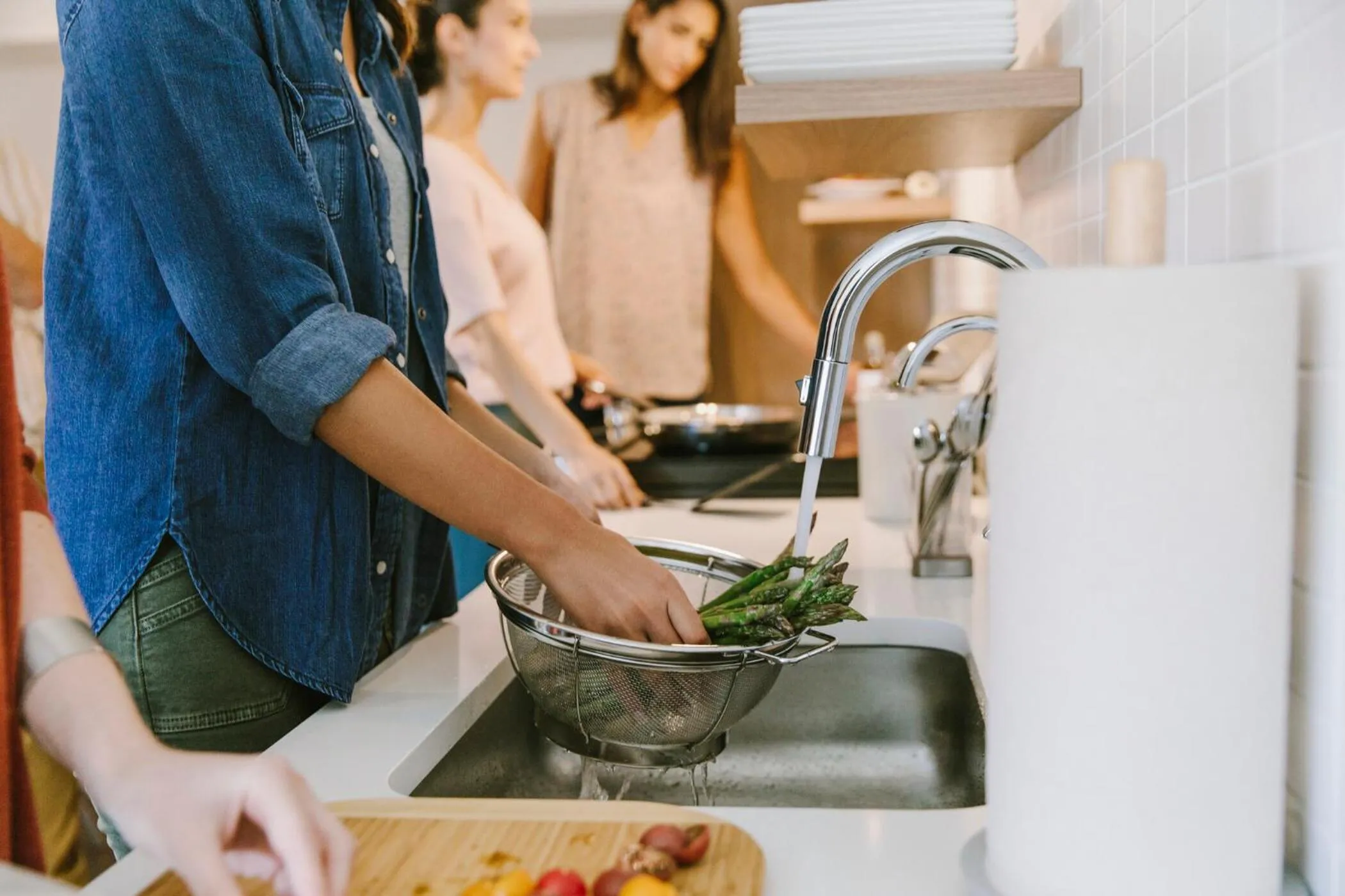 Kitchen or kitchenette in Element Me'aisam, Dubai