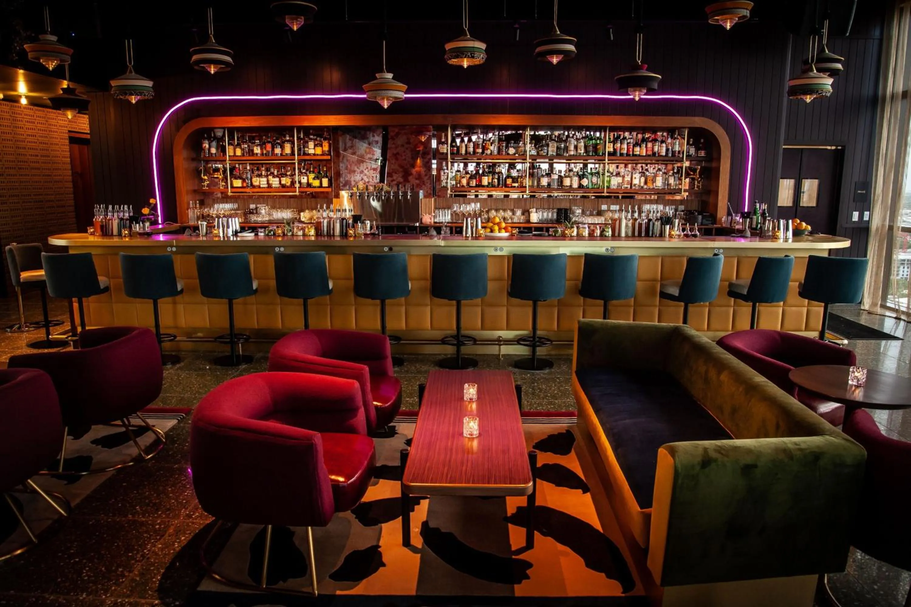Lounge or bar in Element Fort Lauderdale Downtown