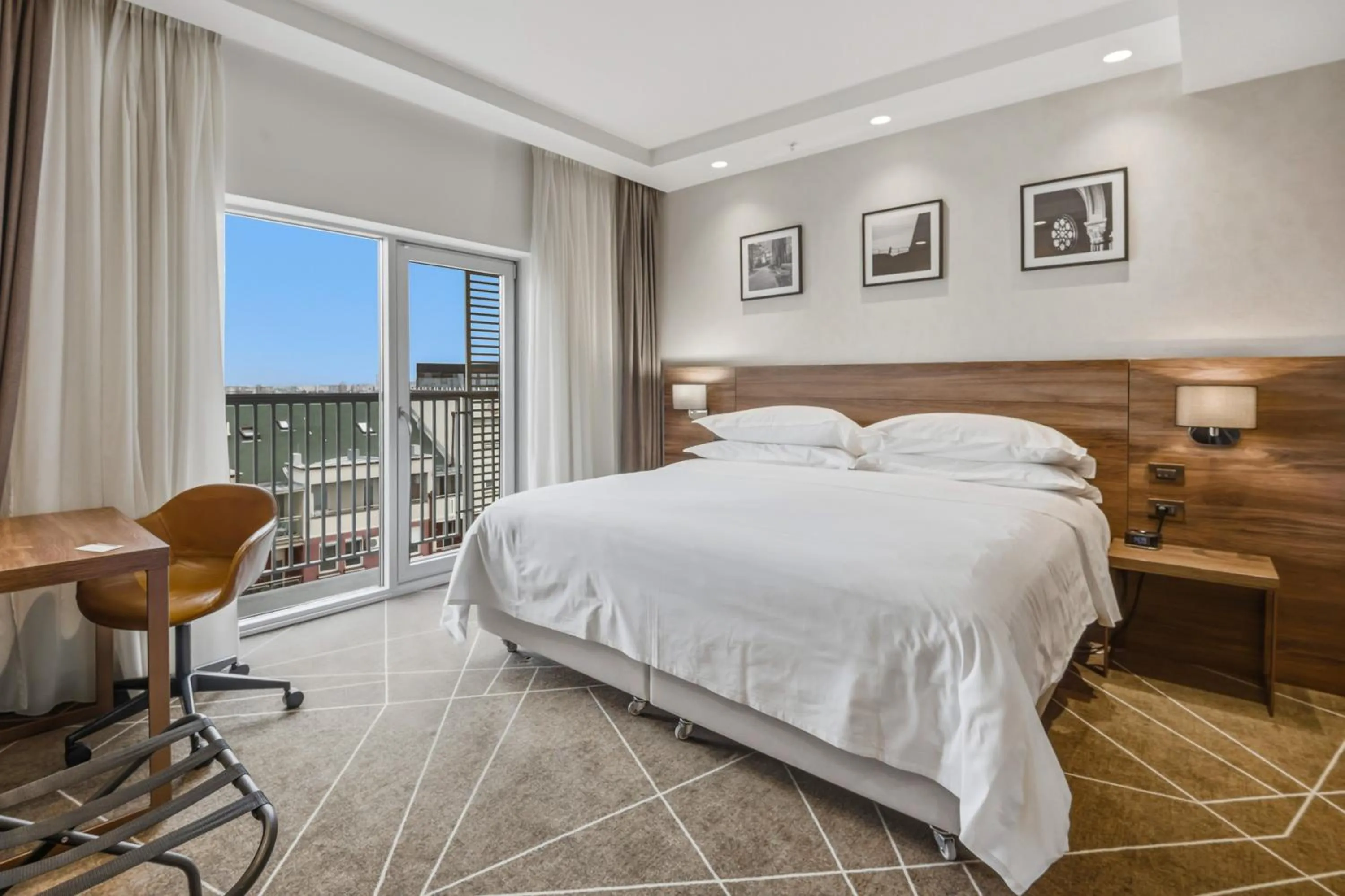 Bed in Sheraton Novi Sad