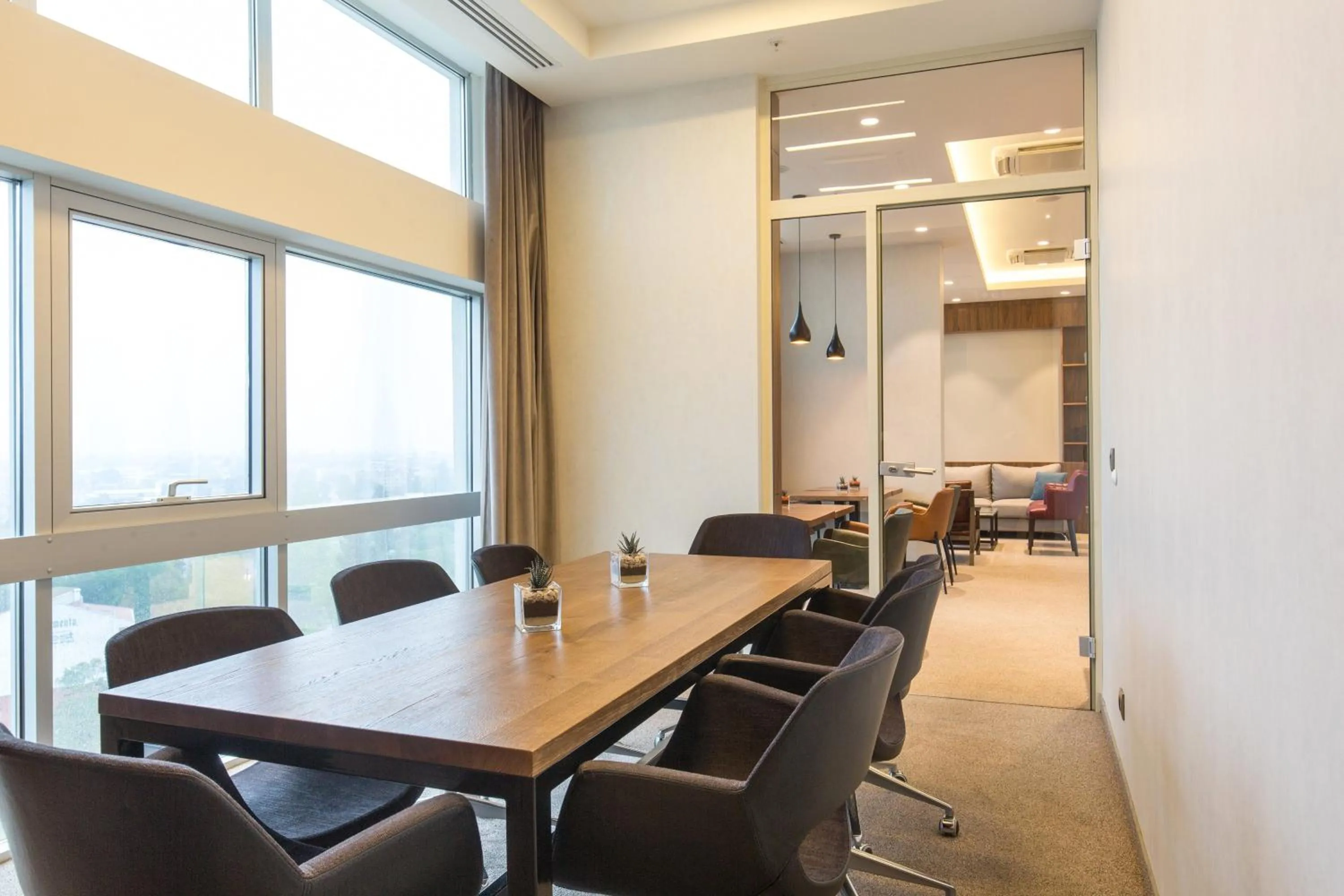 Lounge or bar in Sheraton Novi Sad