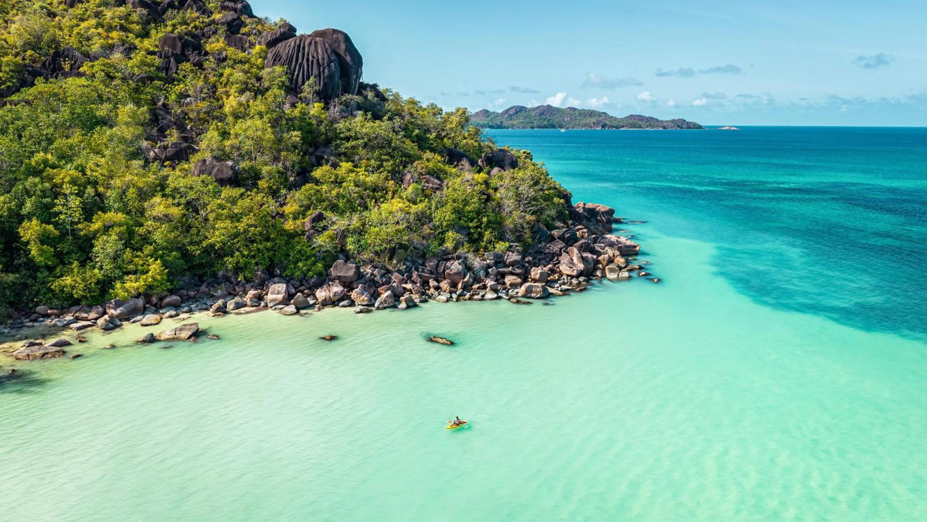 Property building in Paradise Sun Hotel Seychelles