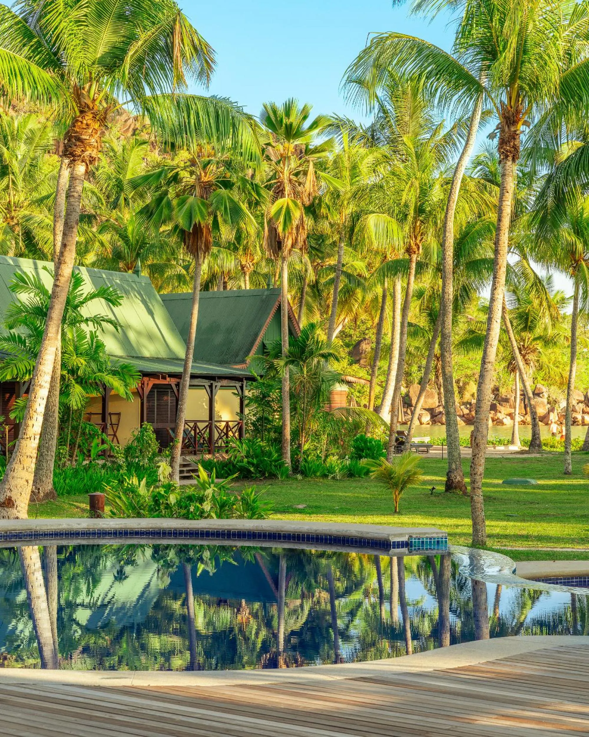 Property building in Paradise Sun Hotel Seychelles