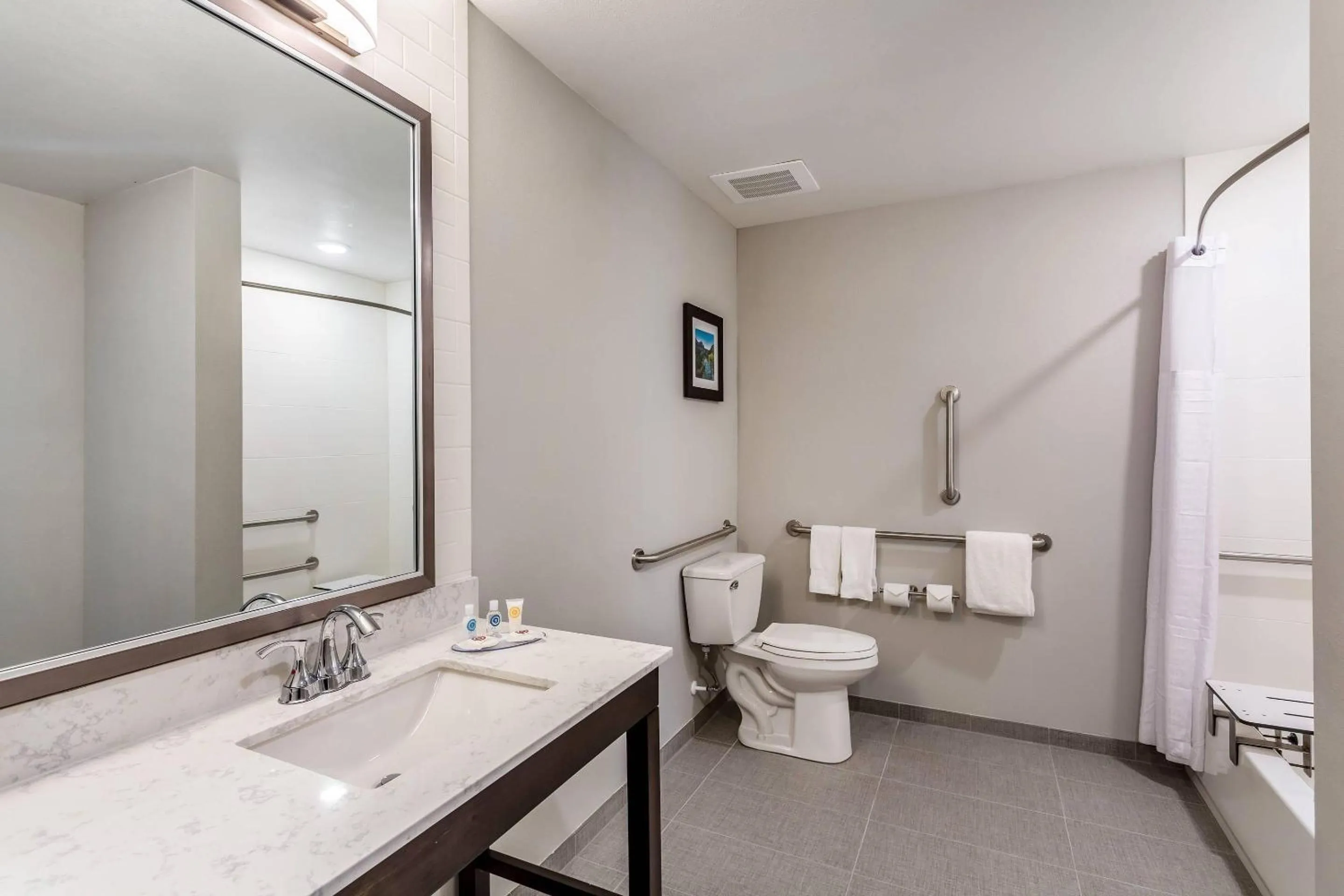 Bedroom in Comfort Inn & Suites Salt Lake City Airport