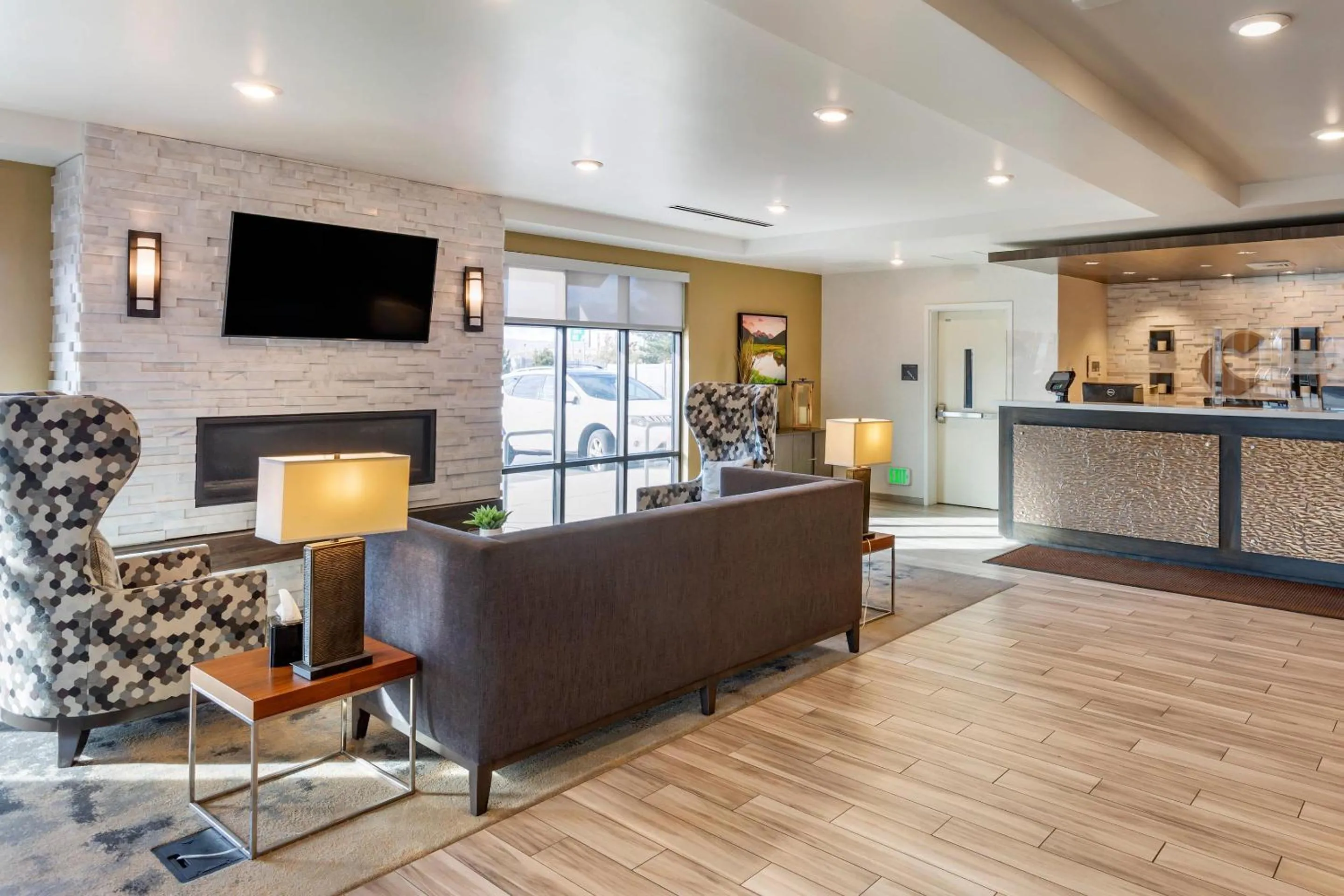 Lobby or reception in Comfort Inn & Suites Salt Lake City Airport
