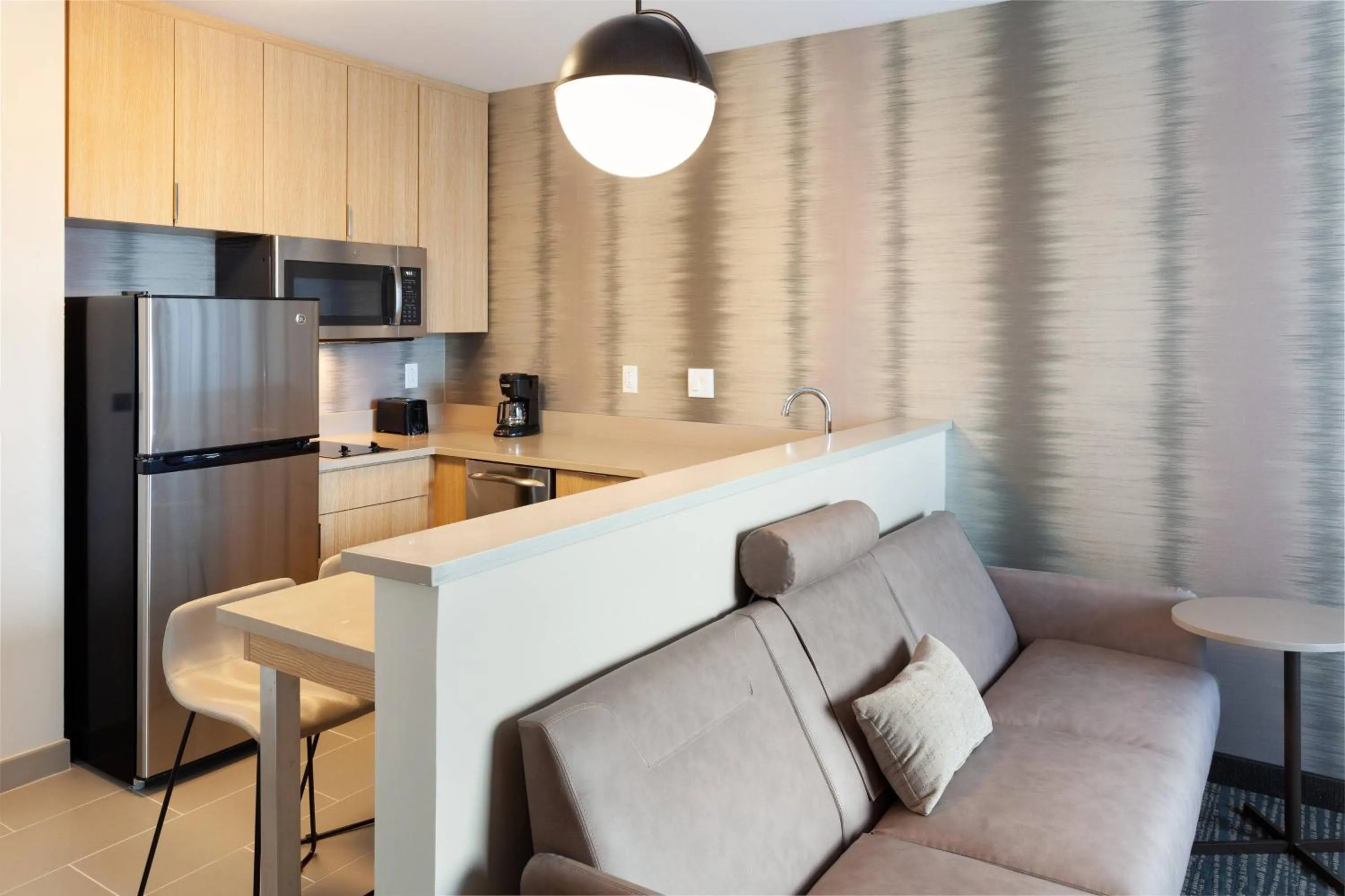 Kitchen or kitchenette in Residence Inn by Marriott Orlando at Millenia