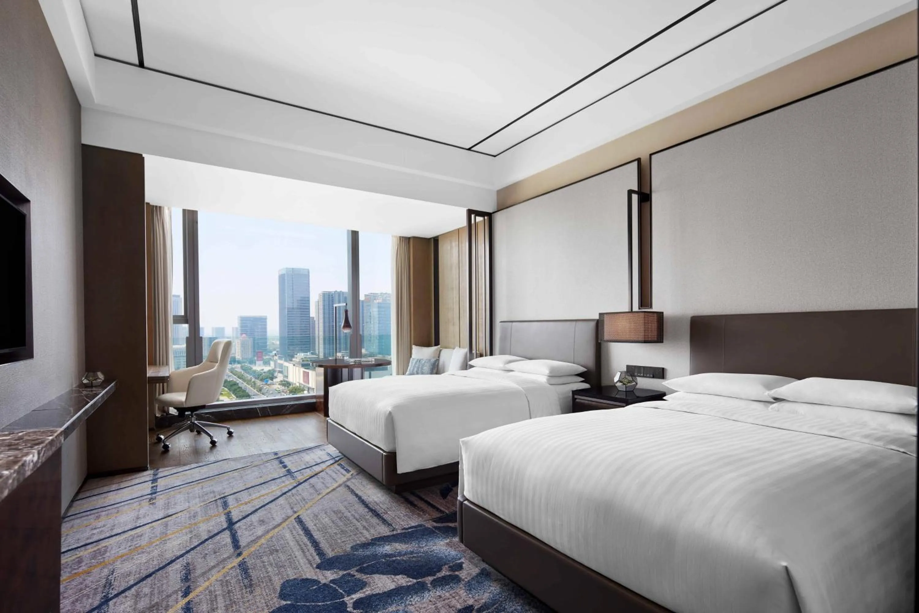 Photo of the whole room, Bed in Marriott Nanjing South Hotel