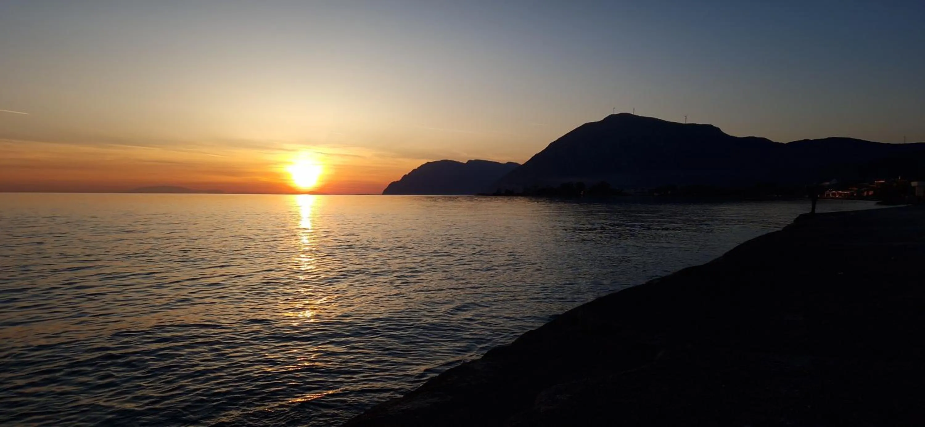 Sunset in Hotel Antirriο