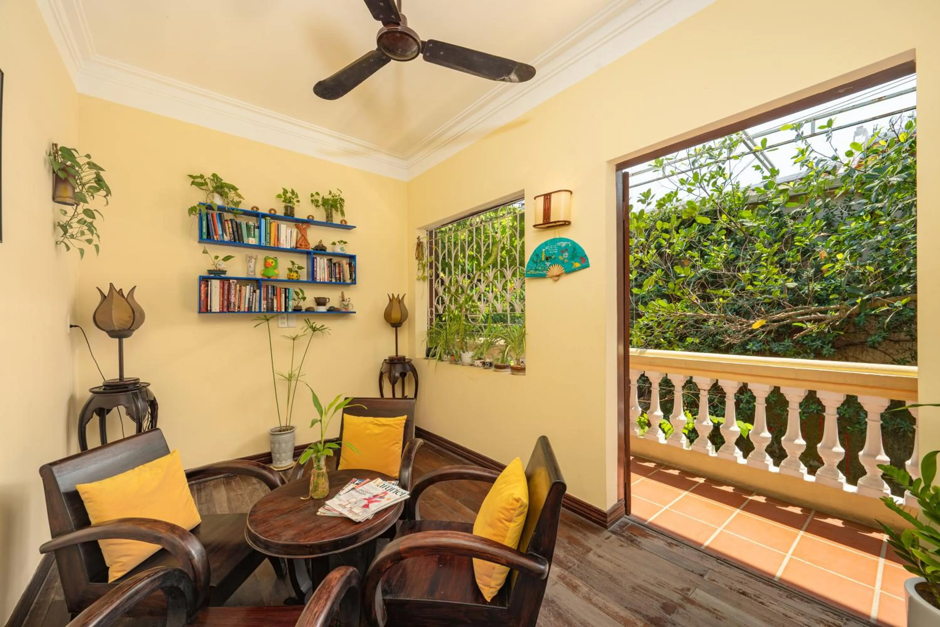 Library in Hoian Central Hotel