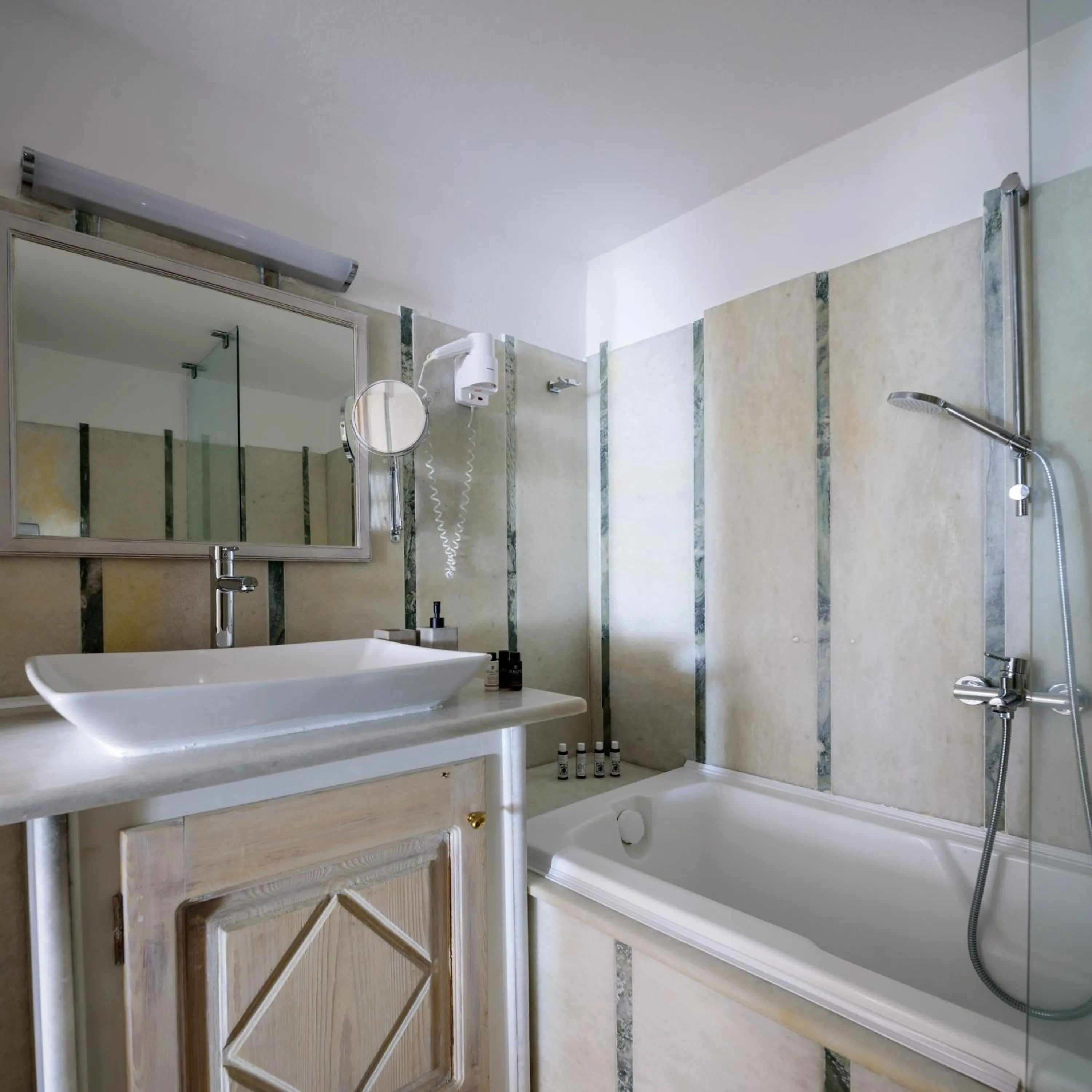 MyBoZer Hotel Kallisto