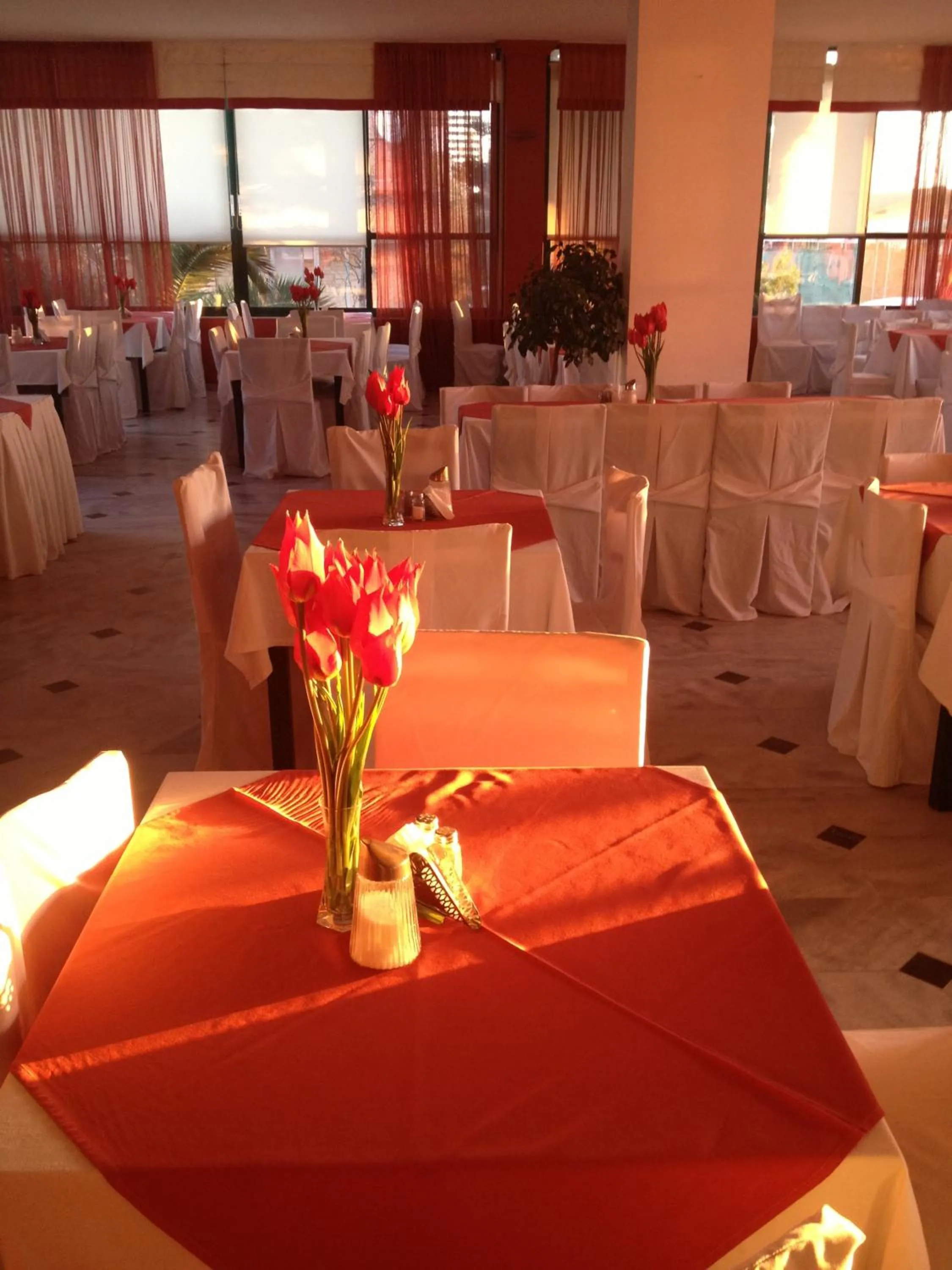 Restaurant/places to eat in Morning Star