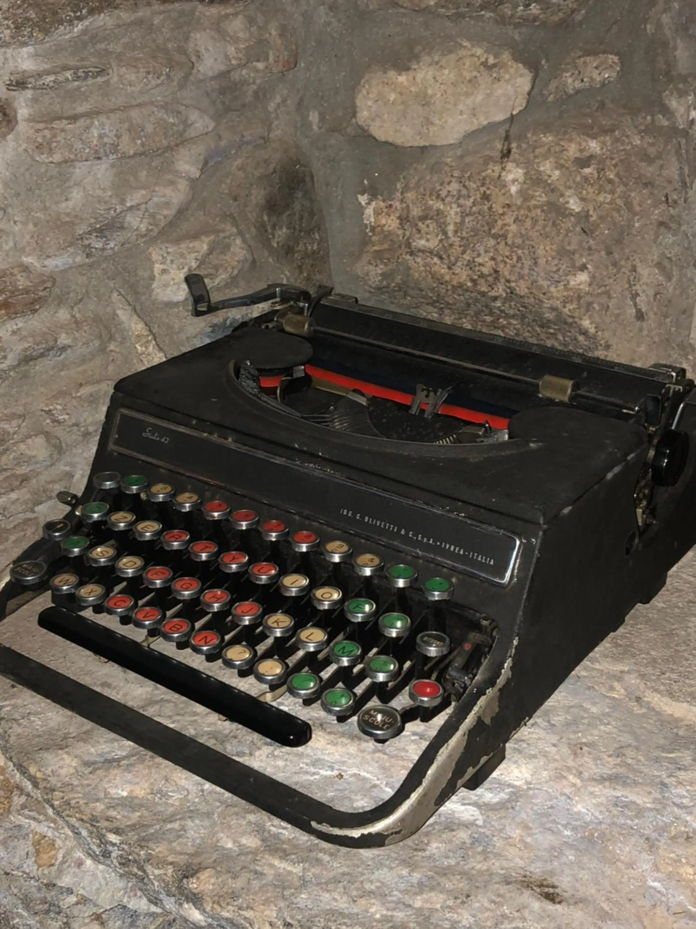 Decorative detail in Hotel Saini with Air conditioning