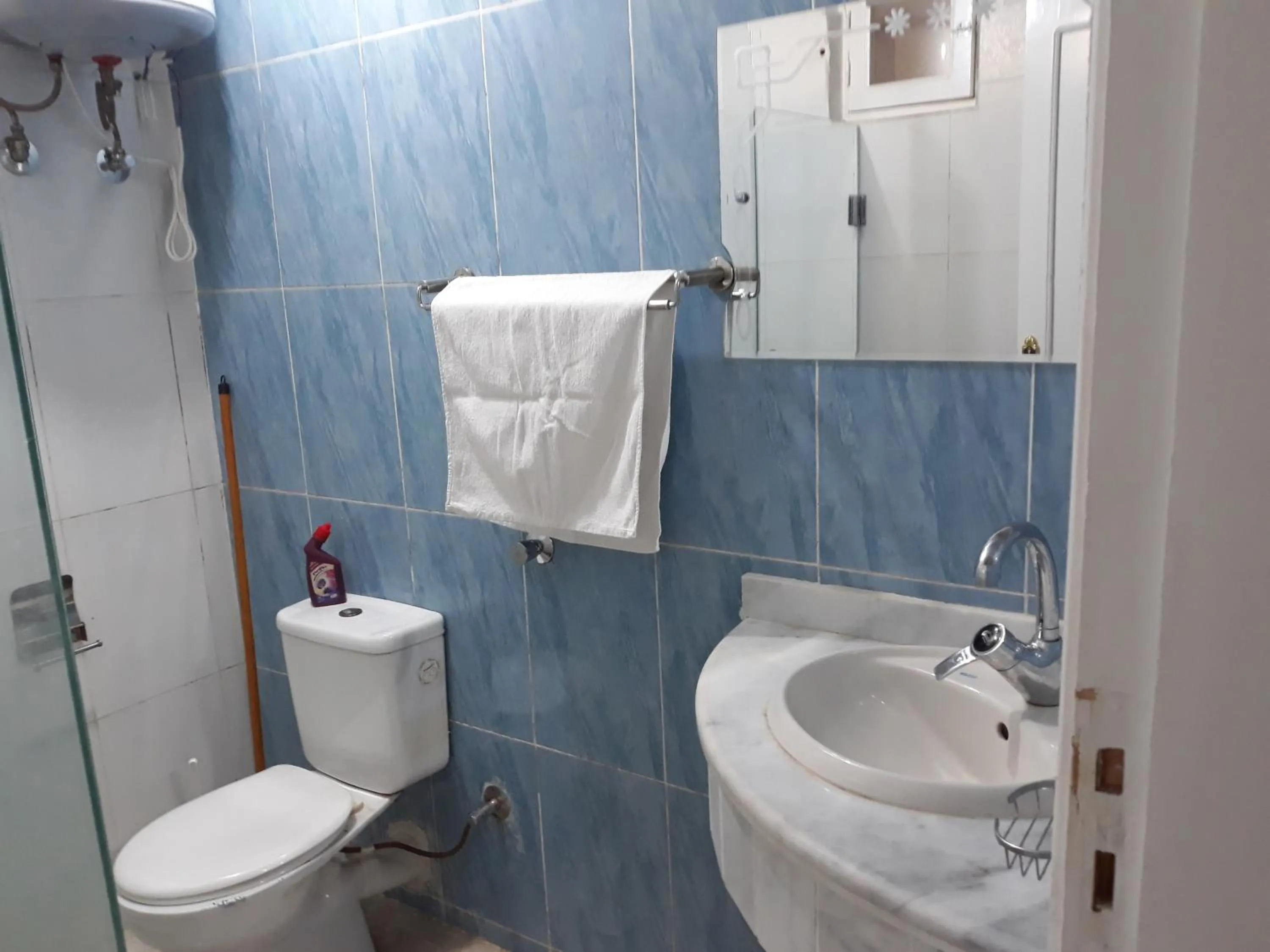 Toilet in Spring Hotel Luxor