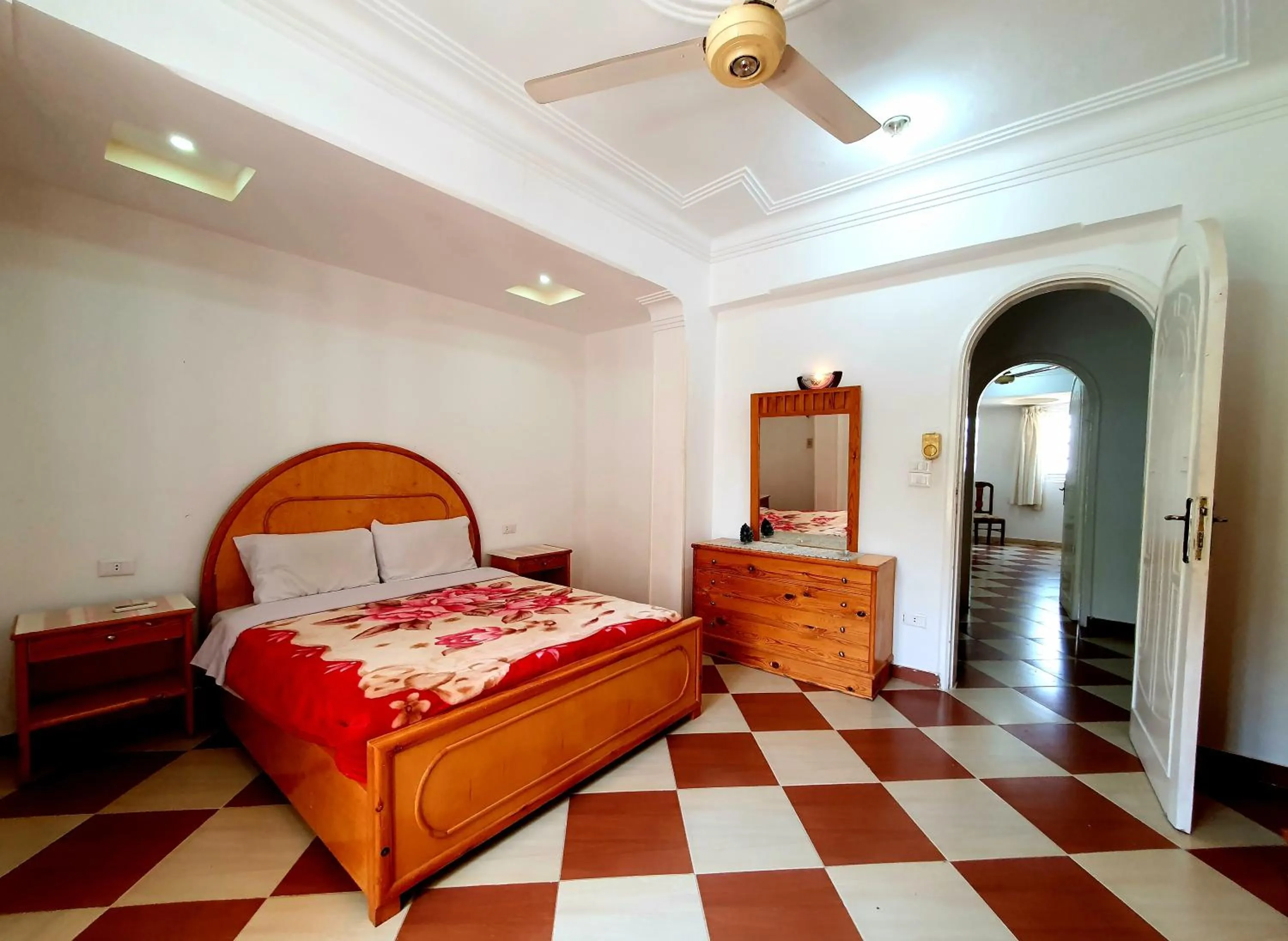 Bedroom, Bed in Spring Hotel Luxor