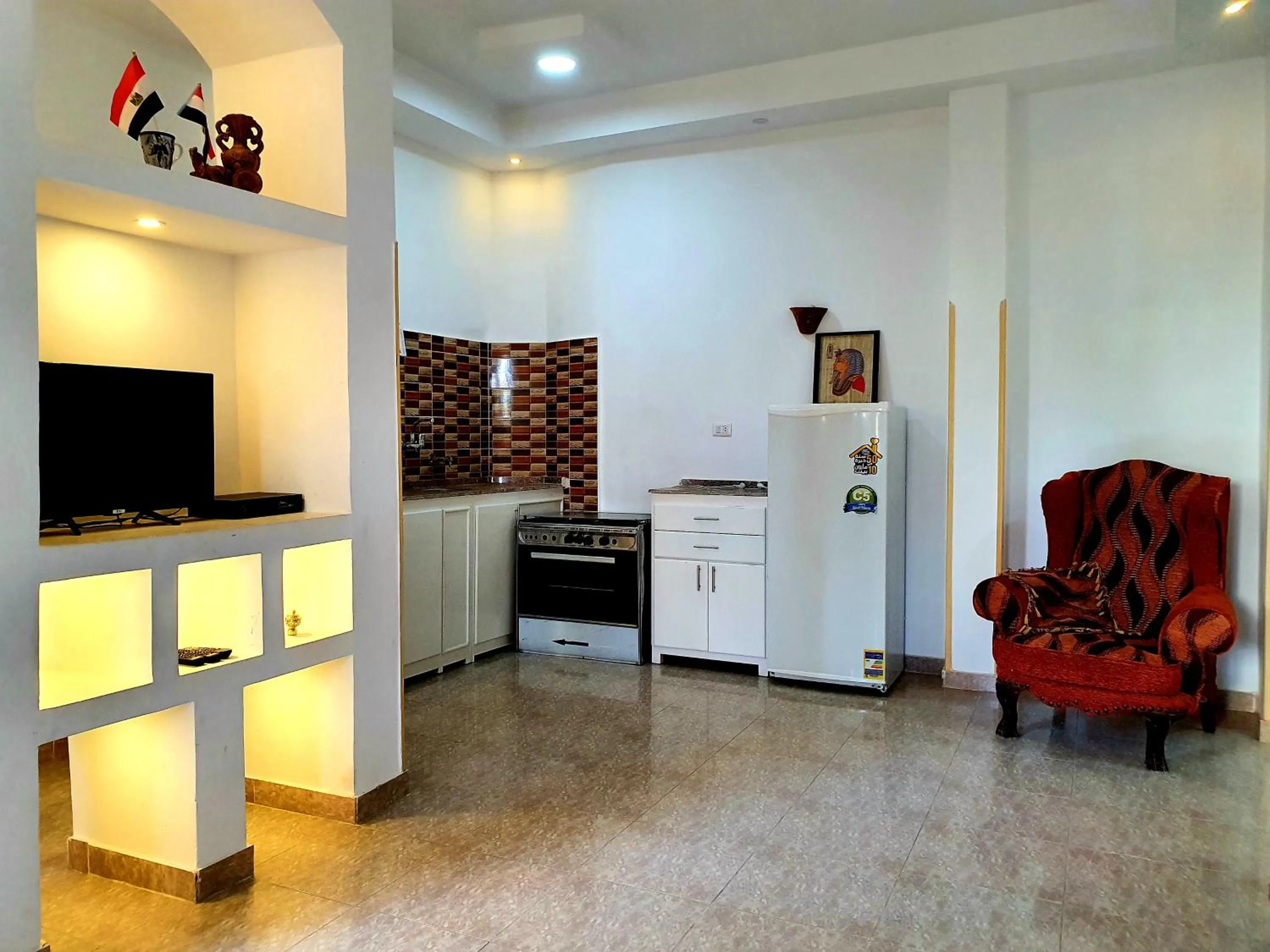 TV and multimedia in Spring Hotel Luxor