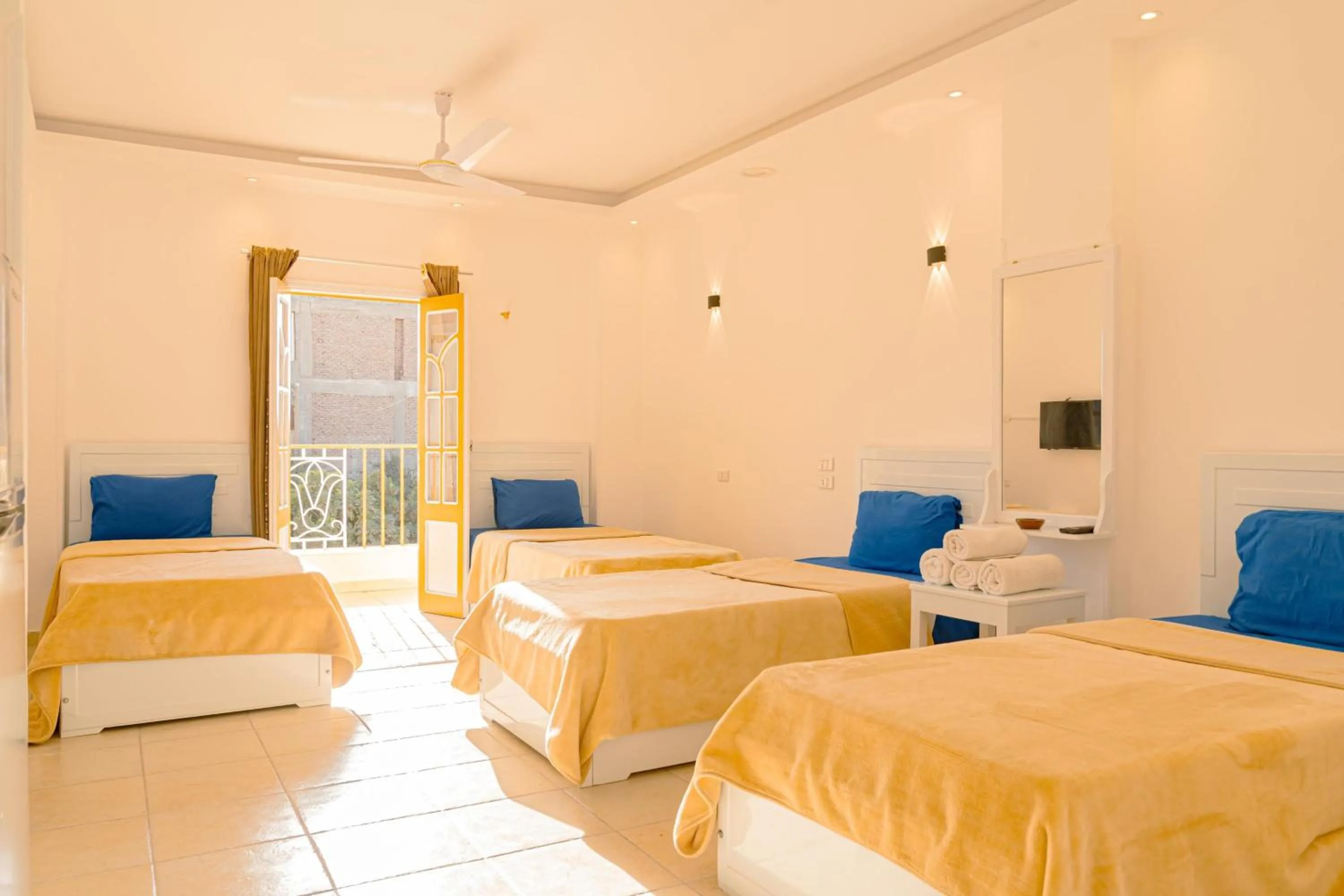 Photo of the whole room, Bed in Spring Hotel Luxor