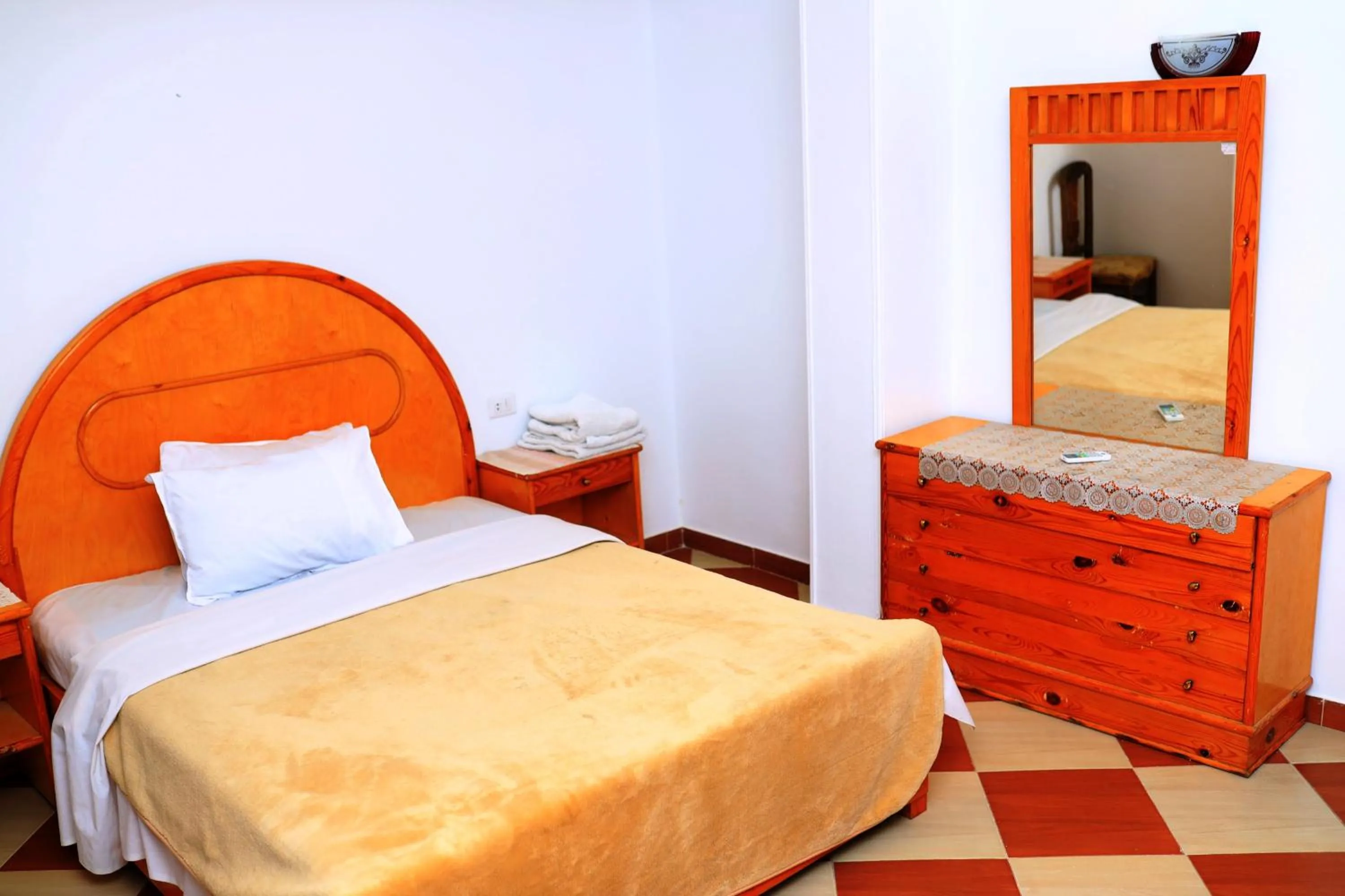 Bedroom, Bed in Spring Hotel Luxor