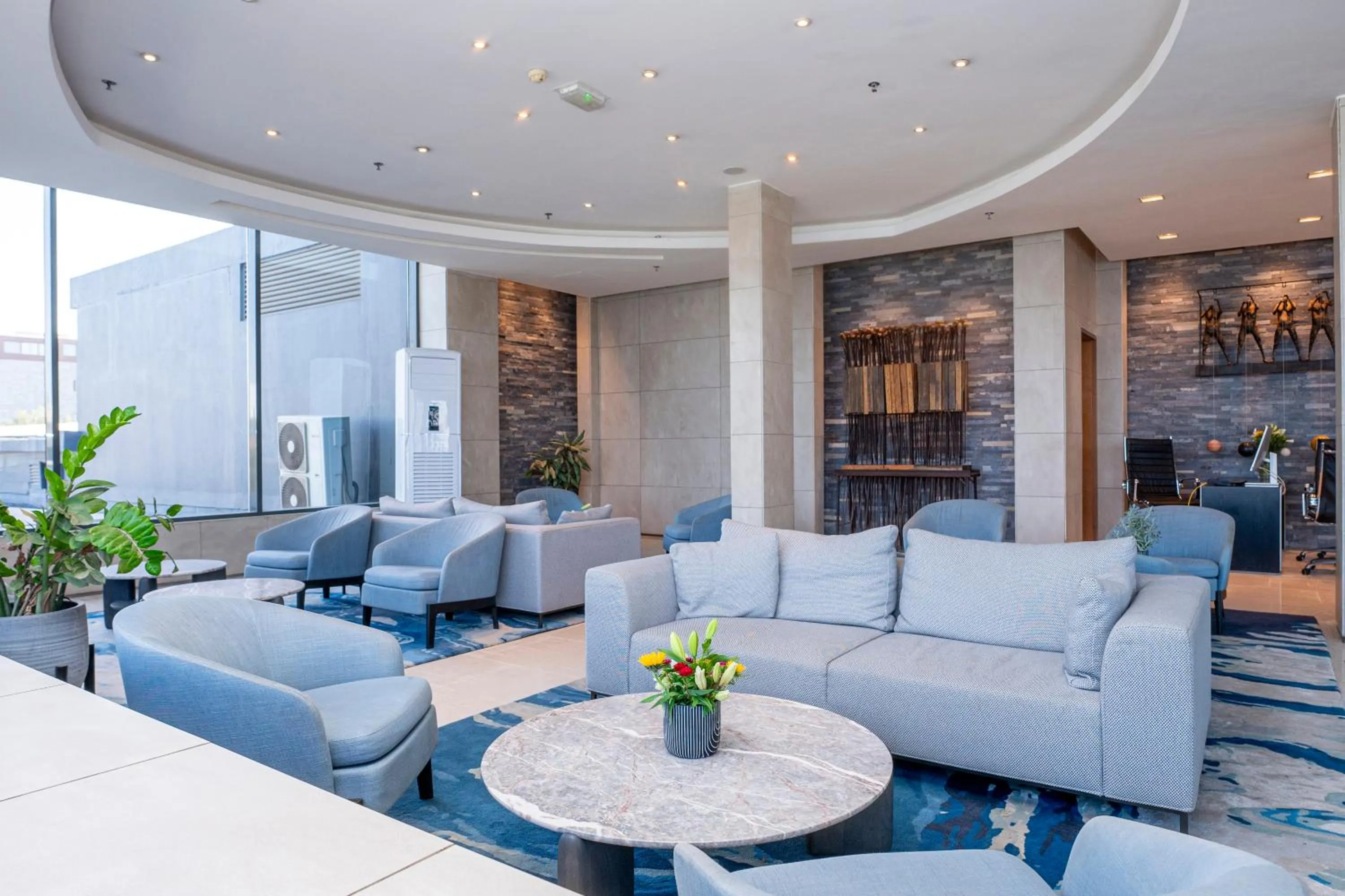 Lobby or reception in Noom Hotel Dakar Sea Plaza, a member of Radisson Individuals