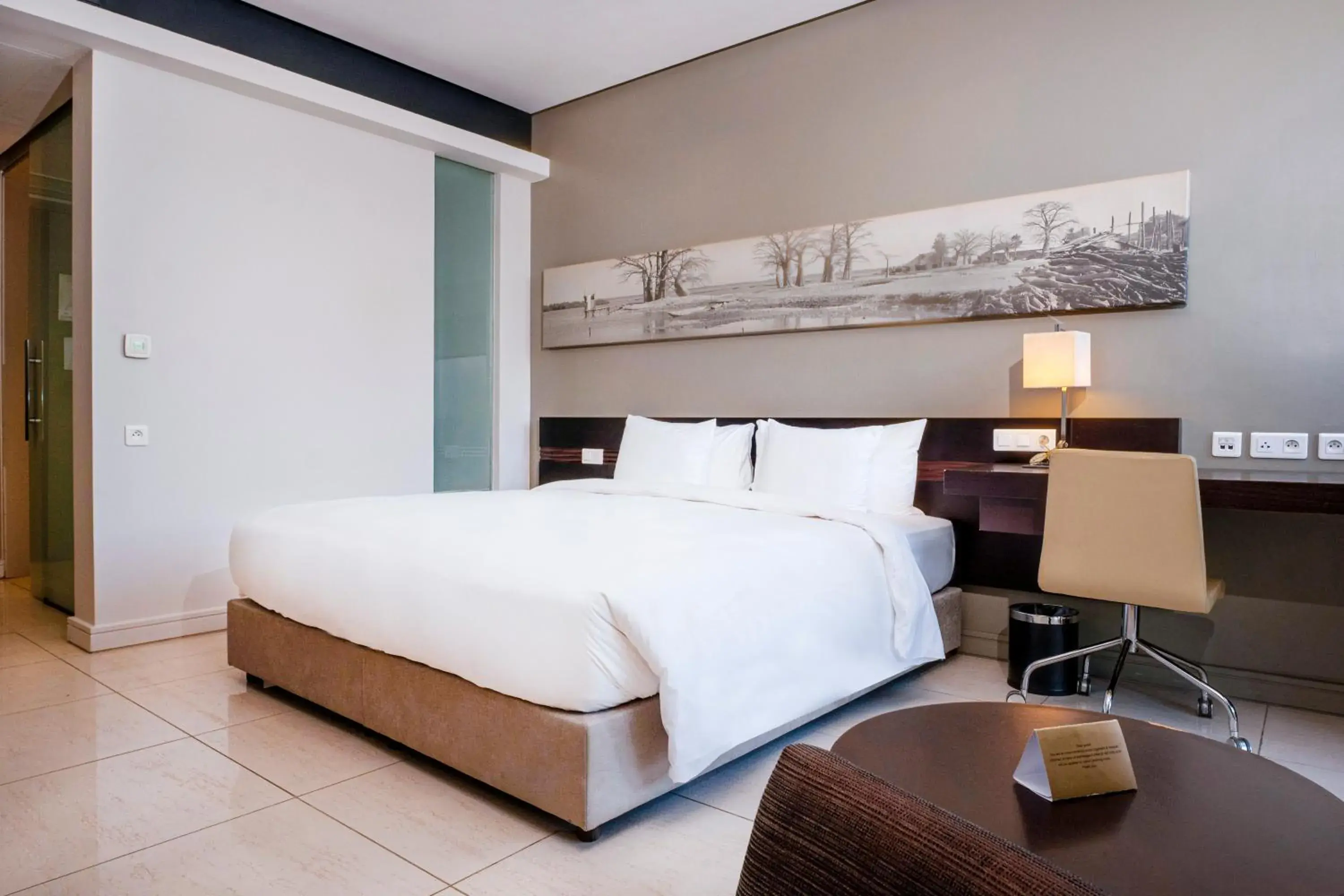 Superior Room with Balcony and Sea View in Radisson Blu Hotel, Dakar Sea Plaza Superior Room with Balcony and Sea View in Radisson Blu Hotel, Dakar Sea Plaza