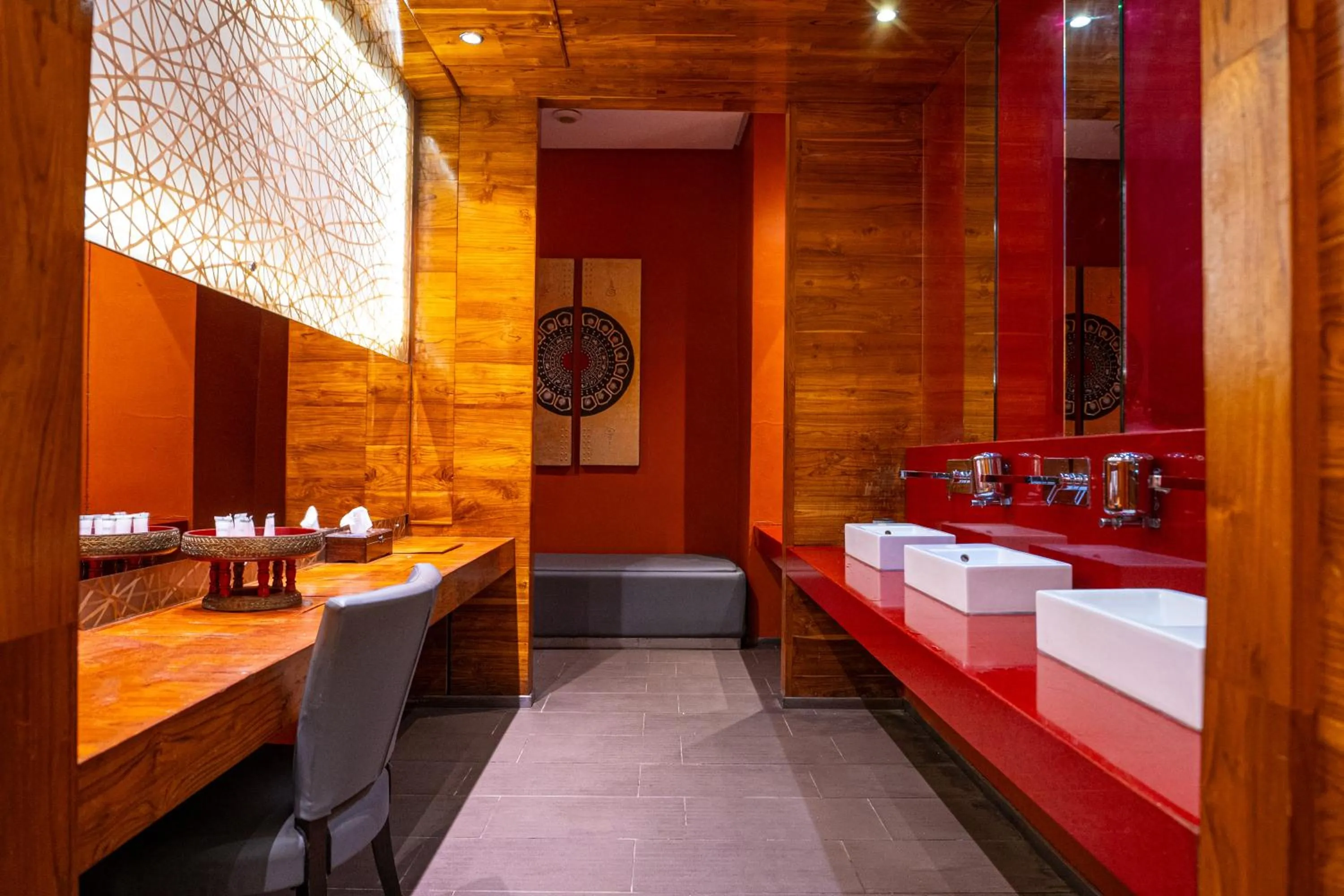 Spa and wellness centre/facilities in Noom Hotel Dakar Sea Plaza, a member of Radisson Individuals