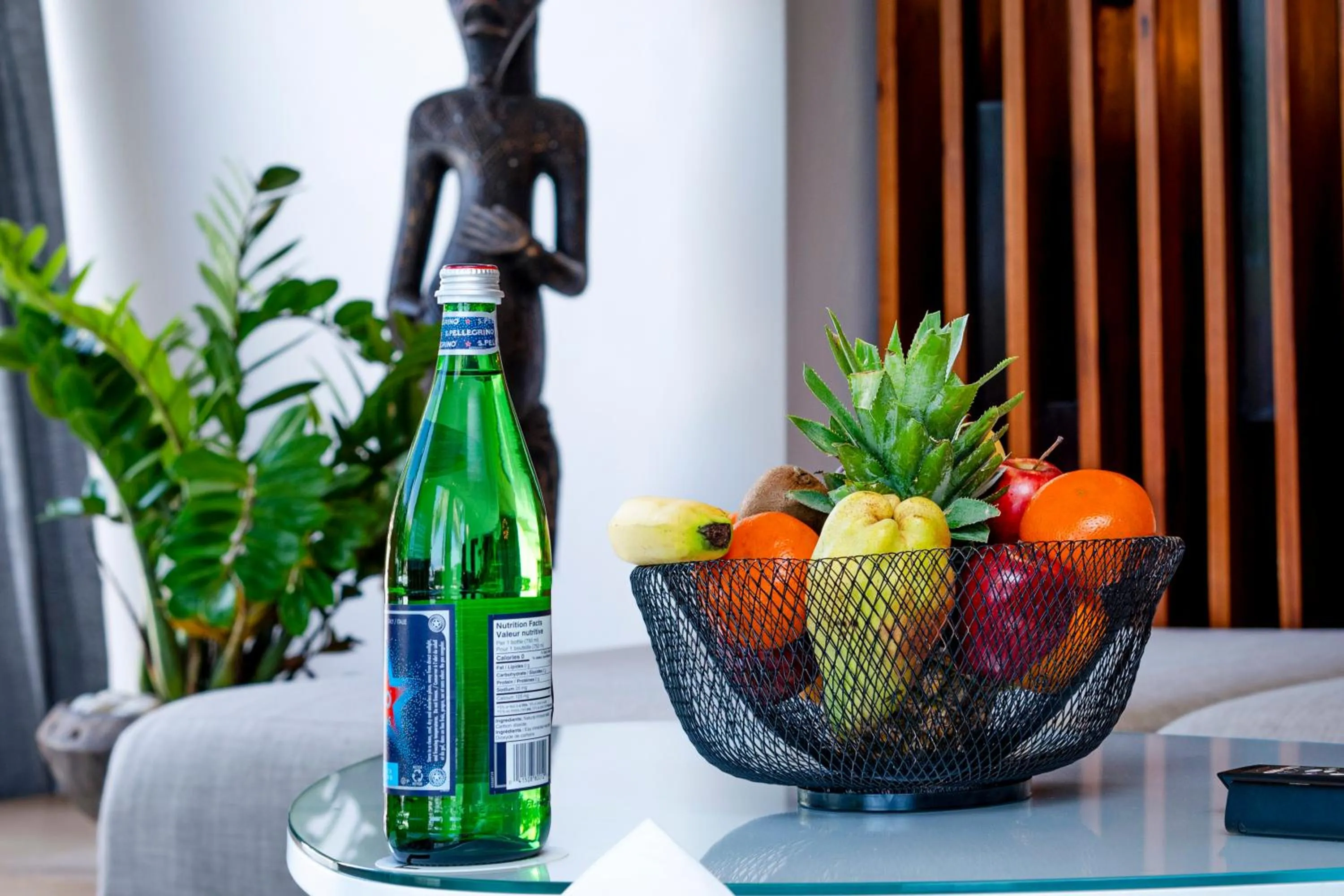 Food and drinks in Noom Hotel Dakar Sea Plaza, a member of Radisson Individuals