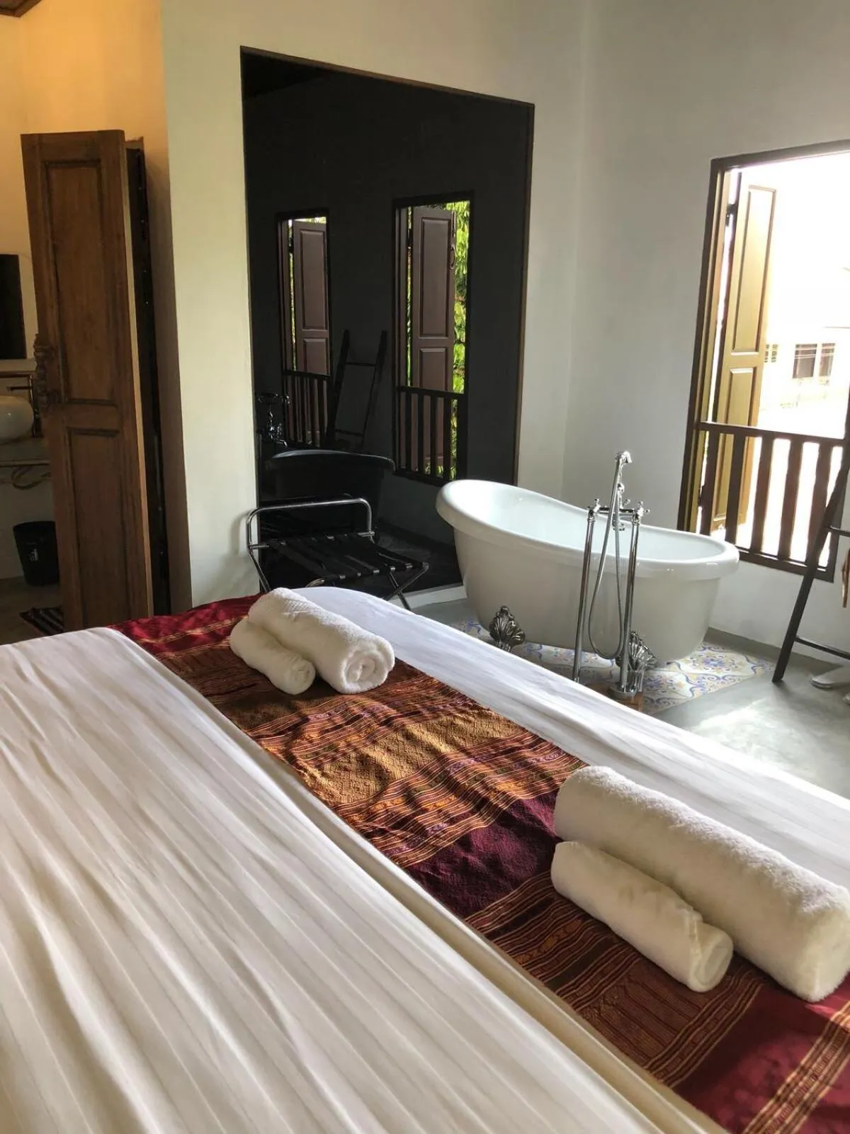 Bed in Moonlight Champa Riverview