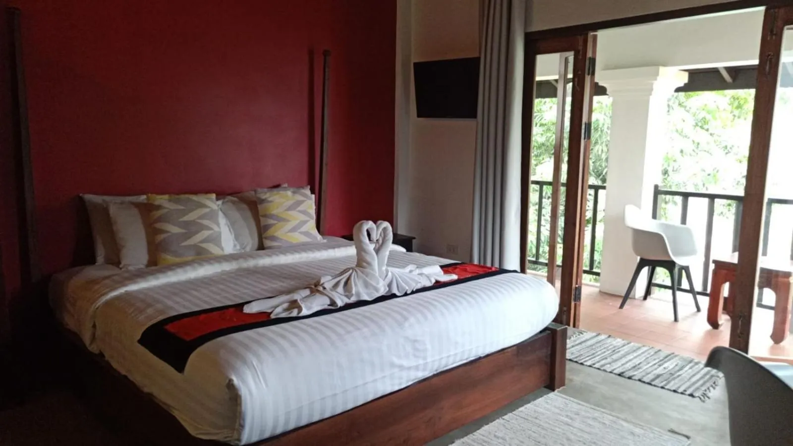 Bed in Moonlight Champa Riverview