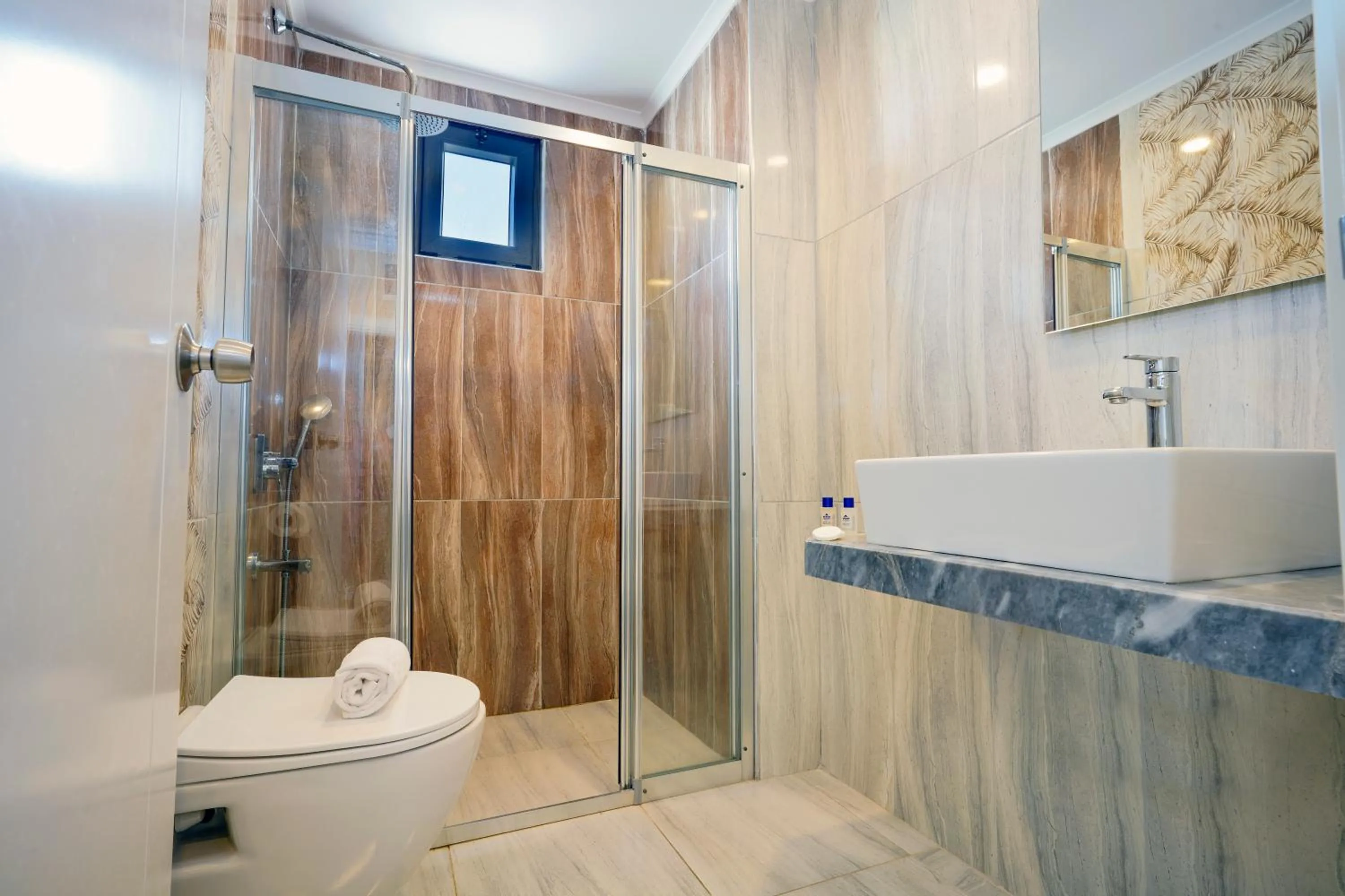 Bathroom in Miss Cleopatra Hotel