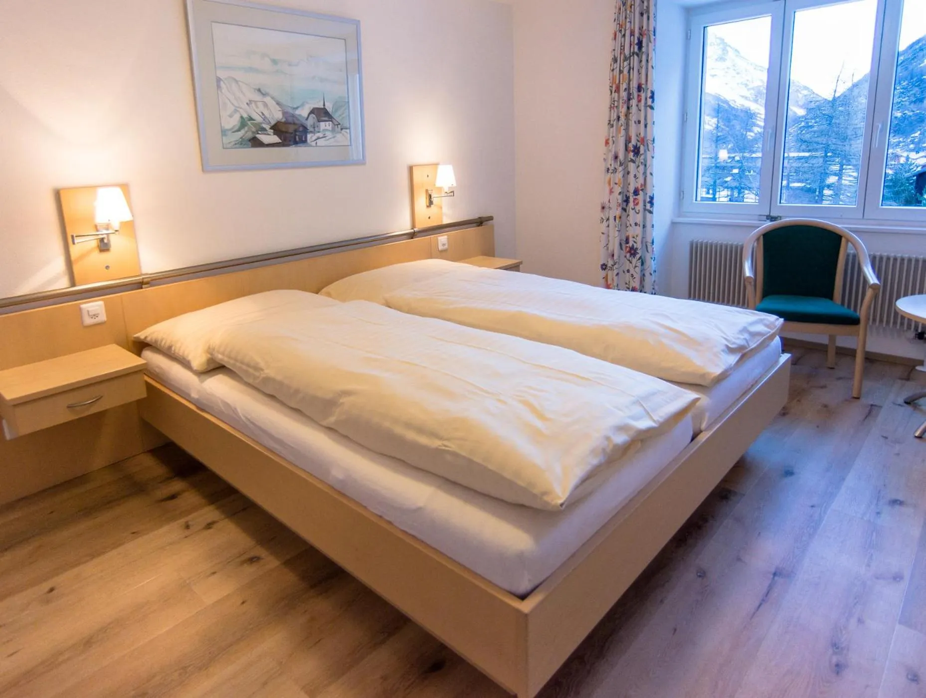 Photo of the whole room, Bed in Hotel Portjengrat