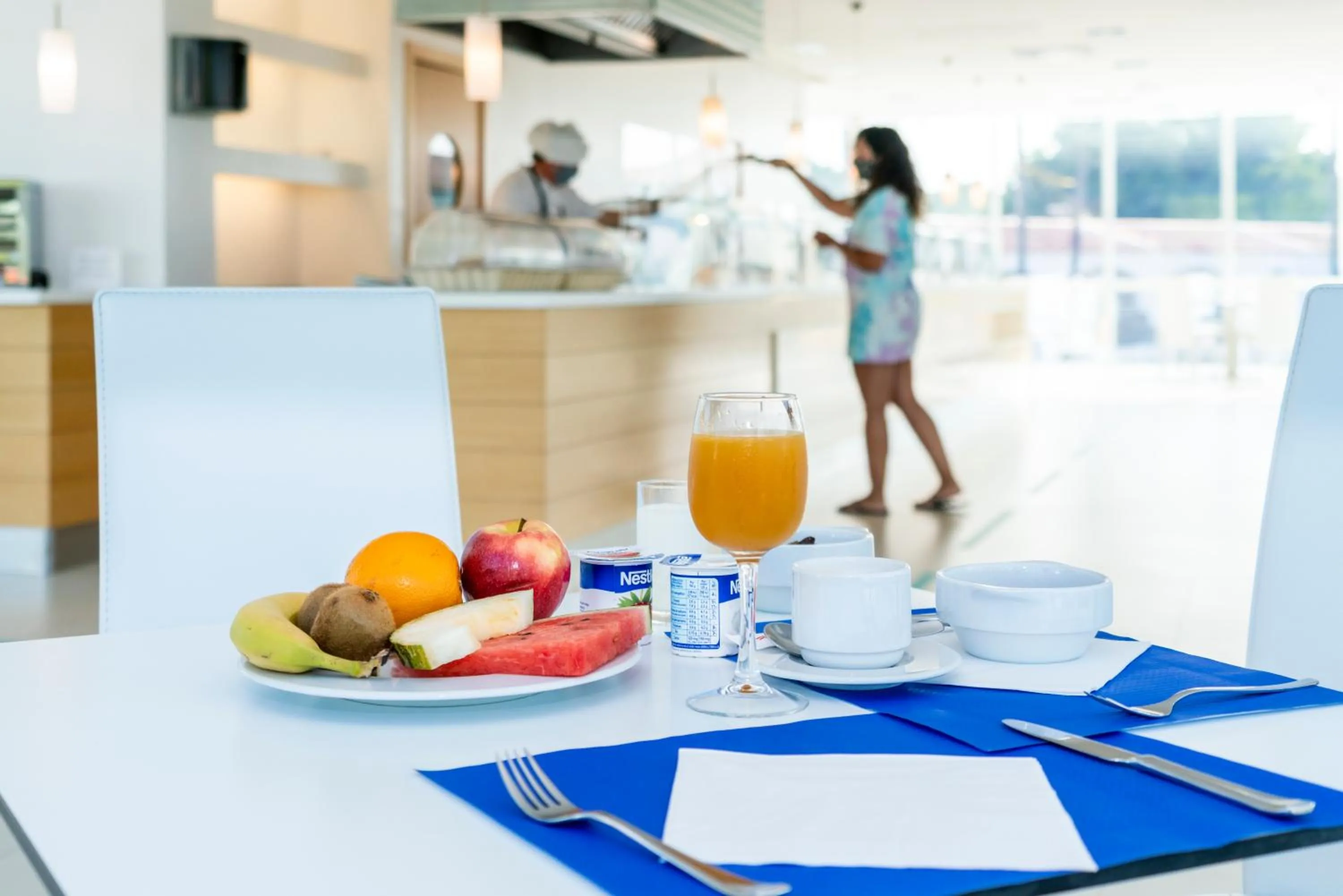 Restaurant/places to eat in Apartaments Cales de Ponent