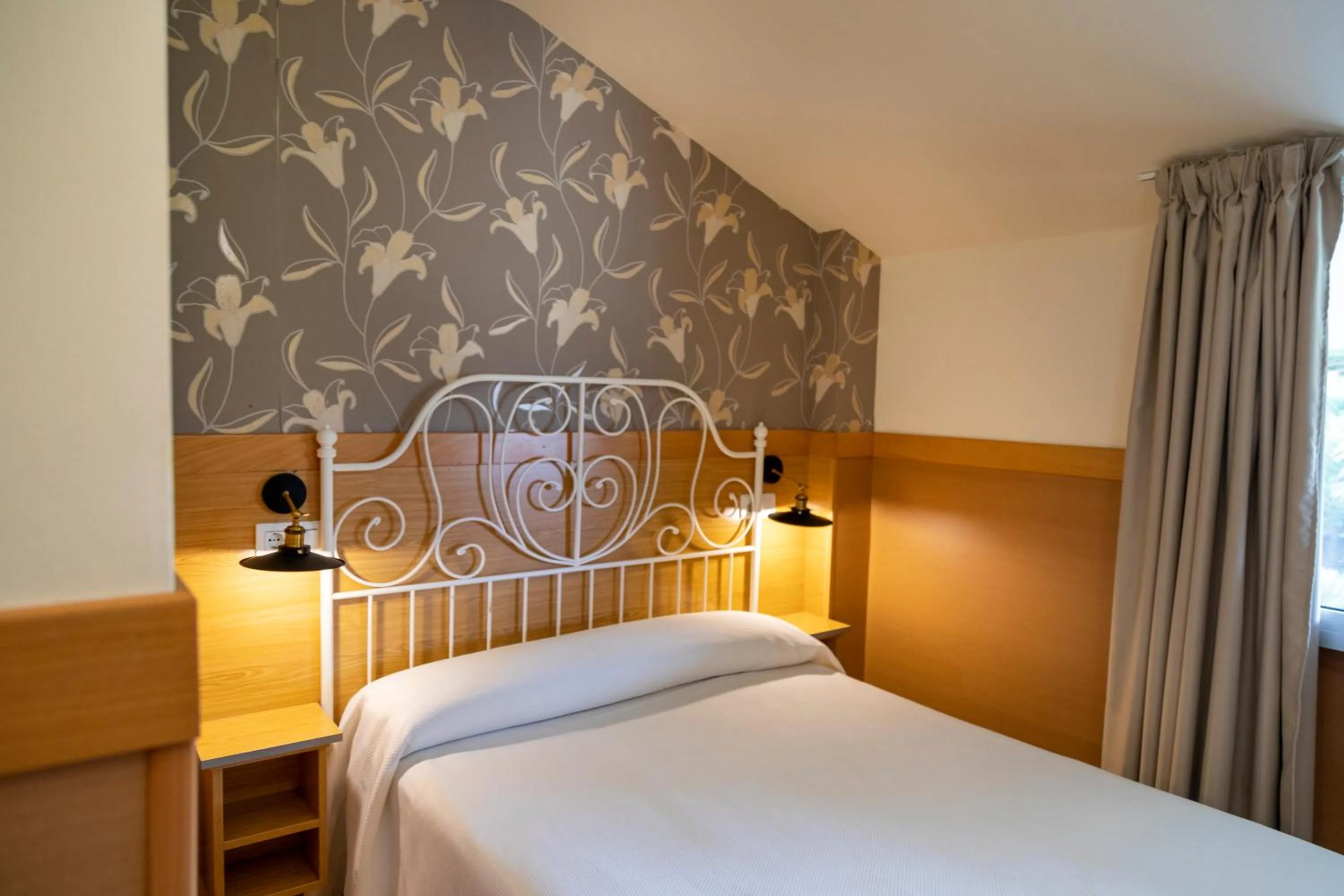 Bed in Hotel Ría de Suances