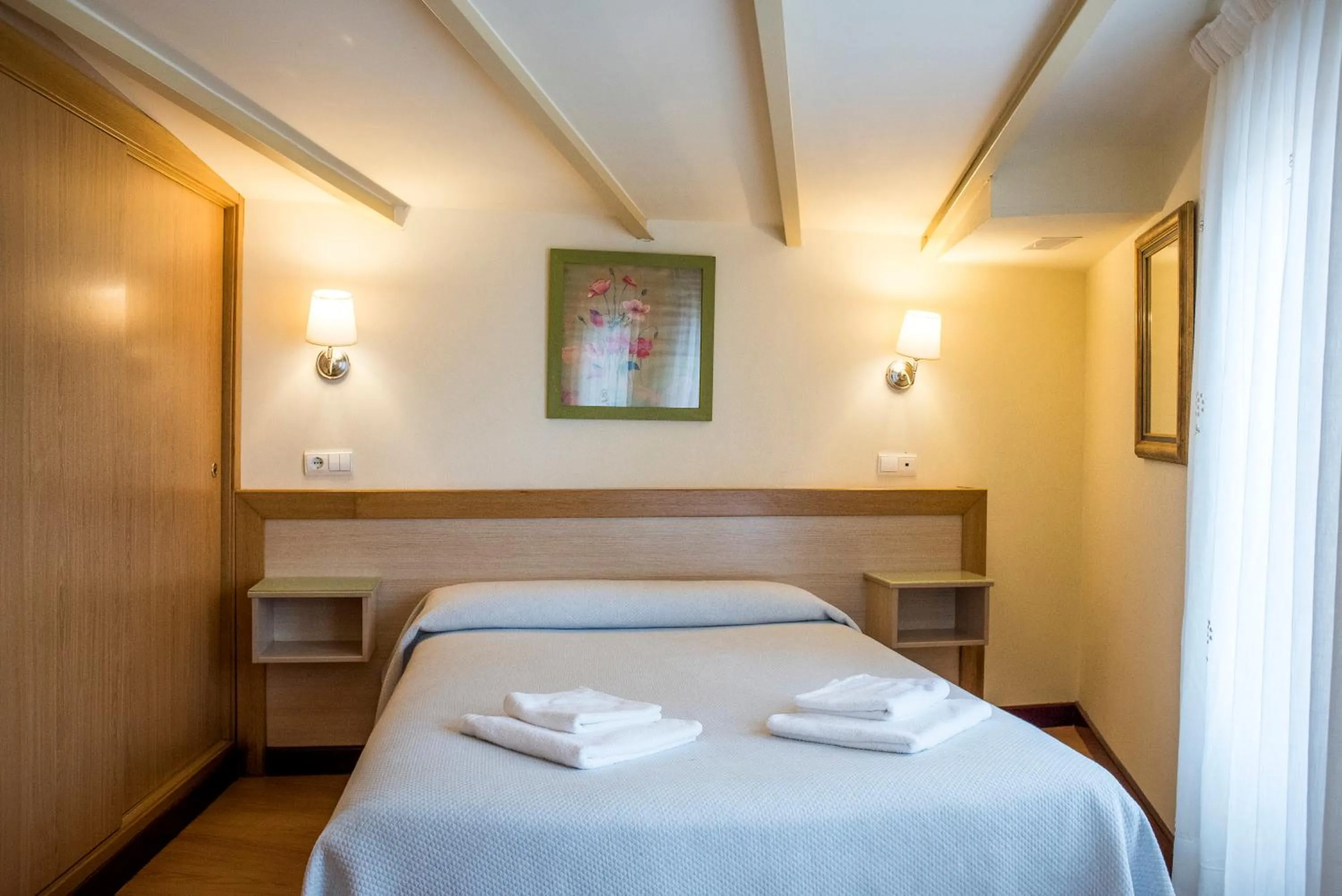 Bed in Hotel Ría de Suances