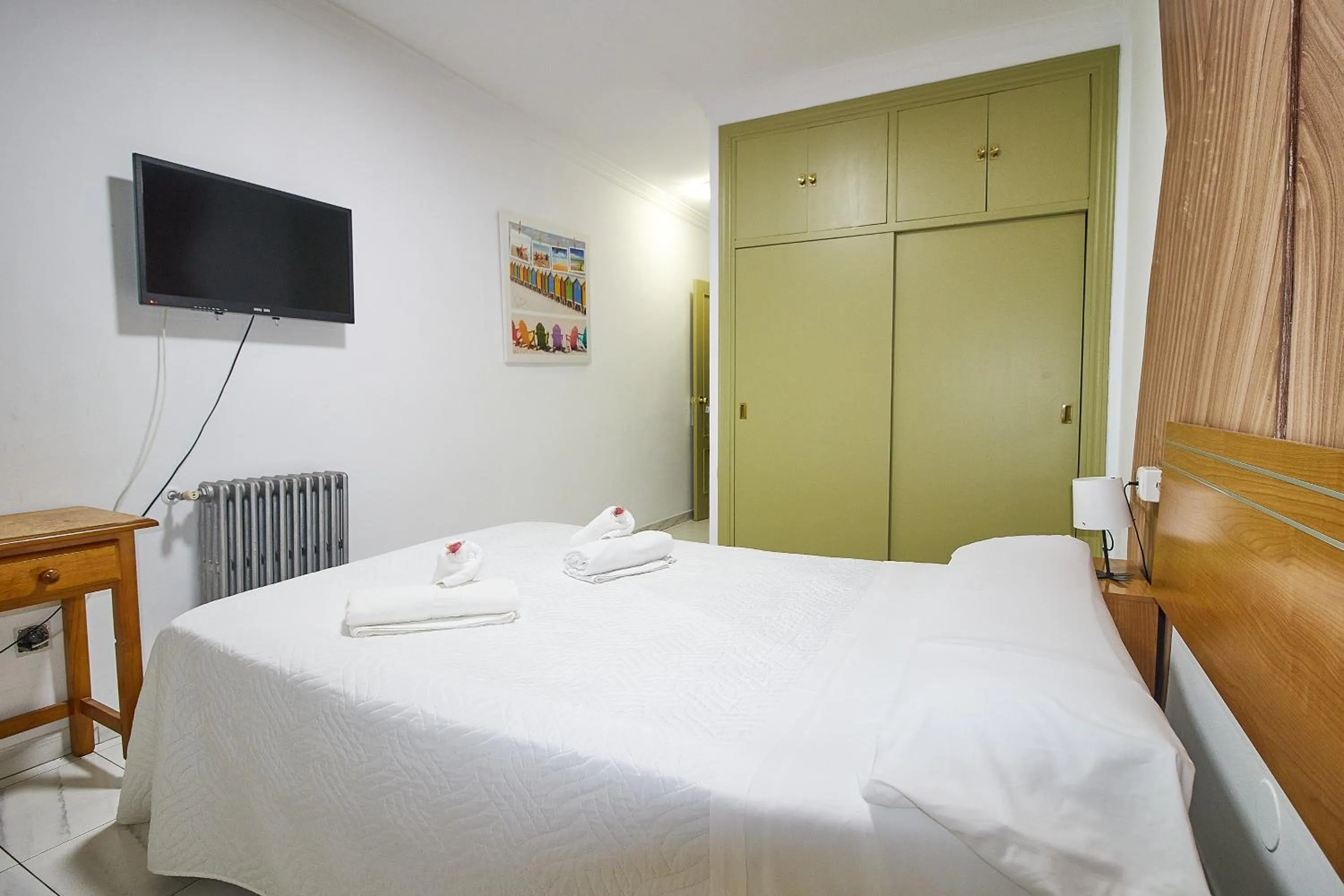 Photo of the whole room, Bed in Hotel Virgen de los Reyes