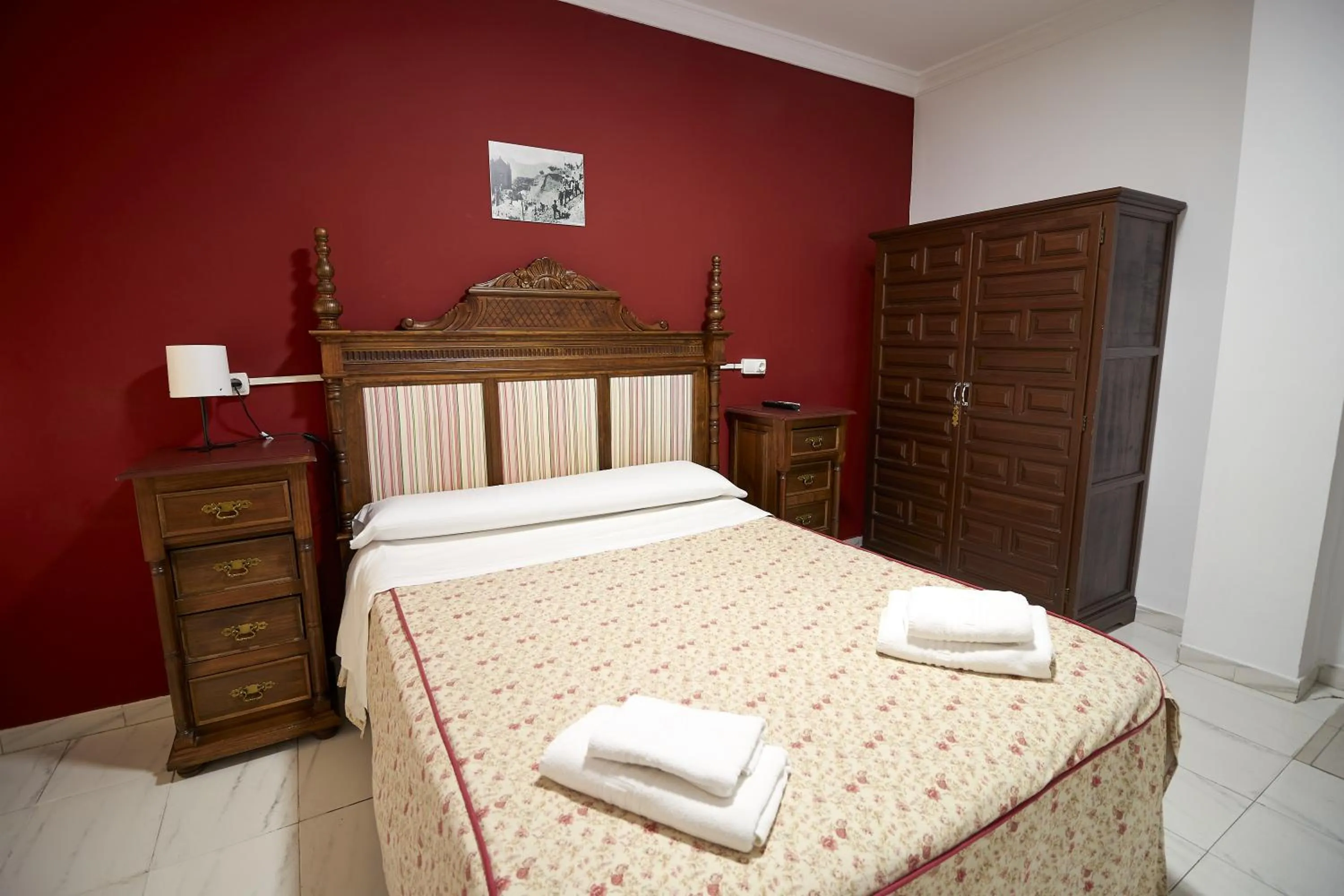 Bed in Hotel Virgen de los Reyes