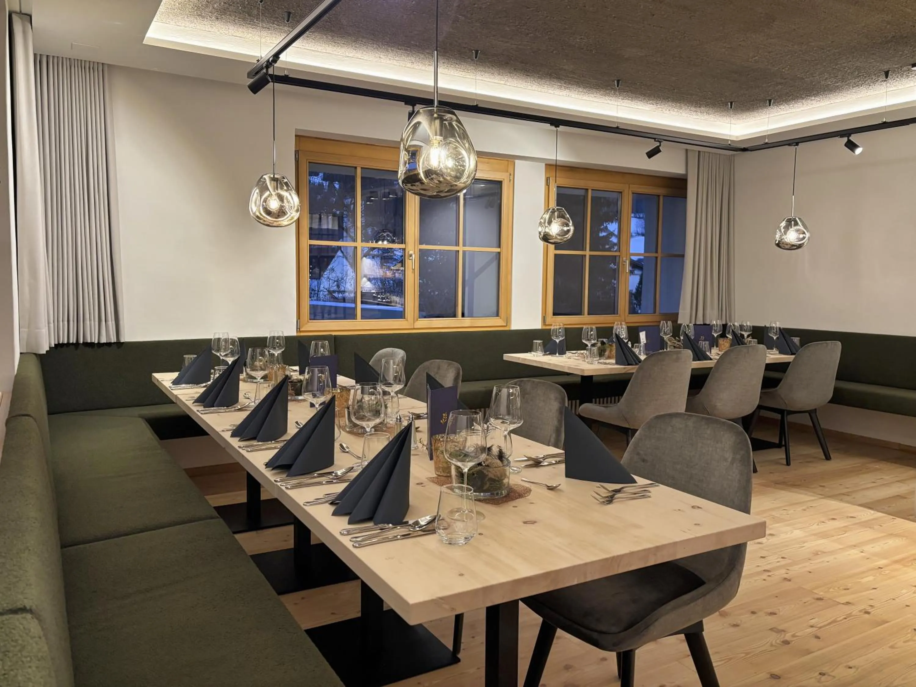 Restaurant/places to eat in Hotel Central La Fainera Superior