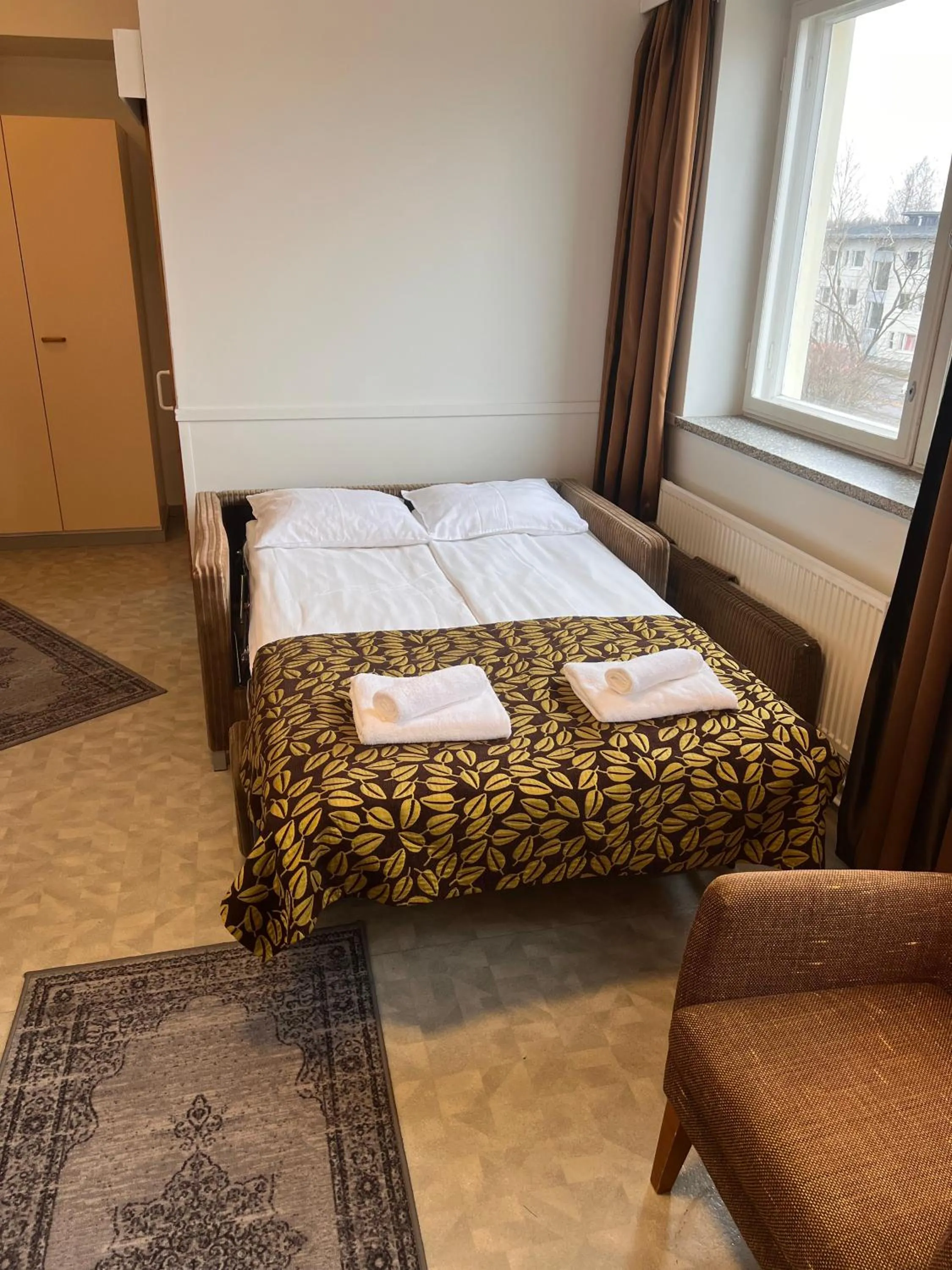 Bed in Budget Hotel Easystay