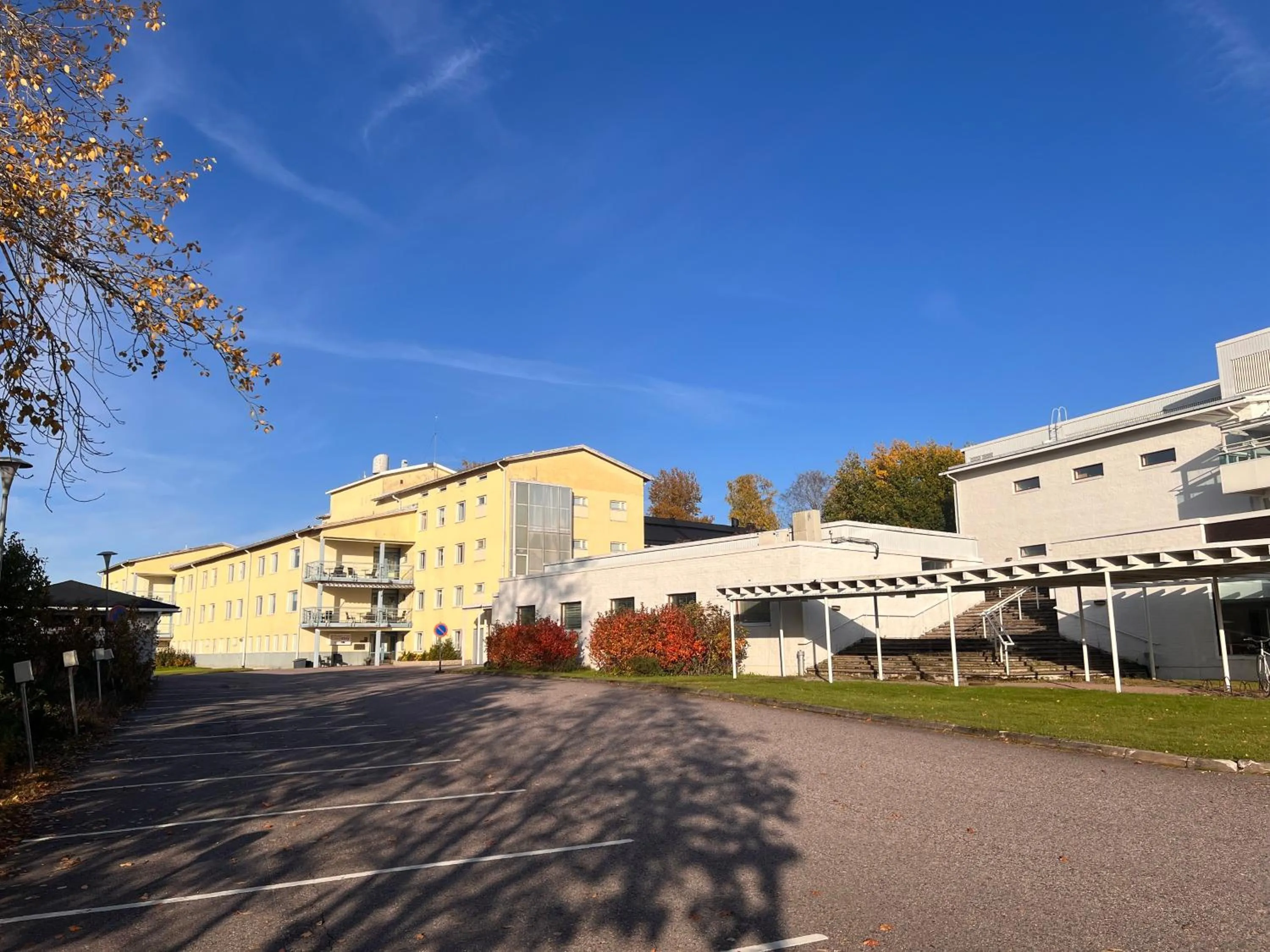 Property building in Budget Hotel Easystay