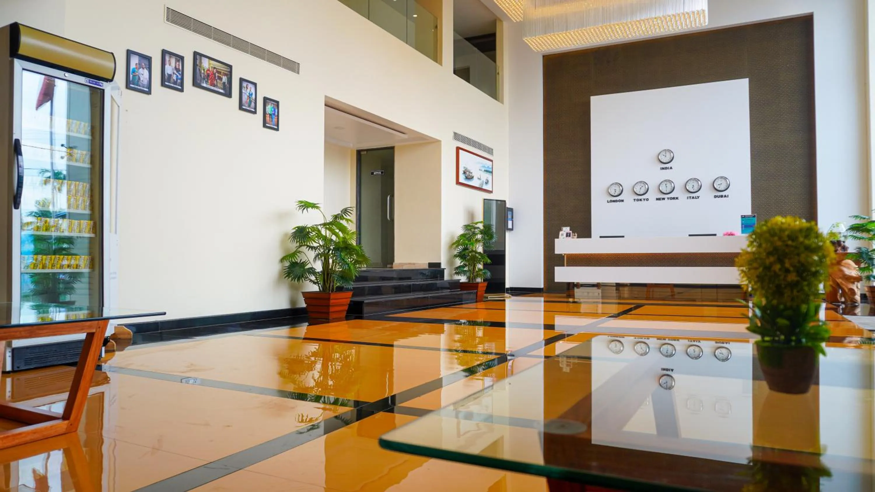 Lobby or reception in Hotel Mansha Regency