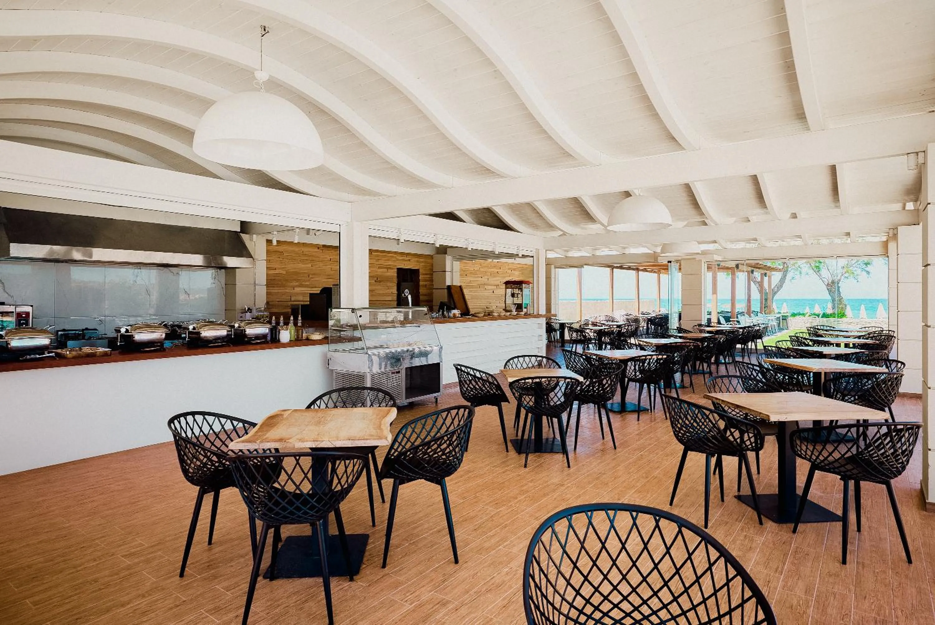 Restaurant/places to eat in Malia Bay Beach Hotel & Bungalows