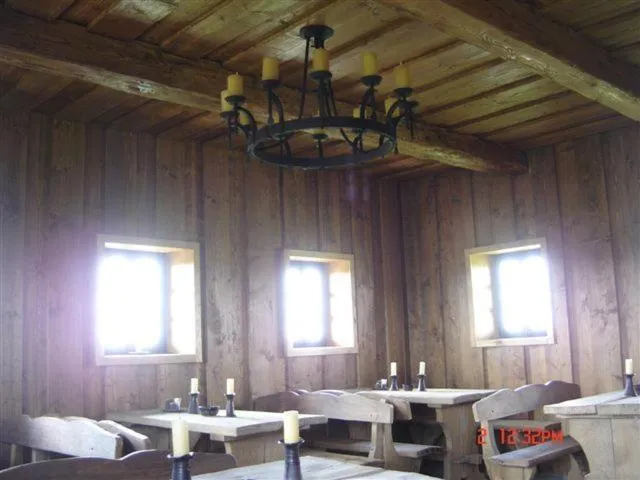 Restaurant/places to eat in Penzion Hrad