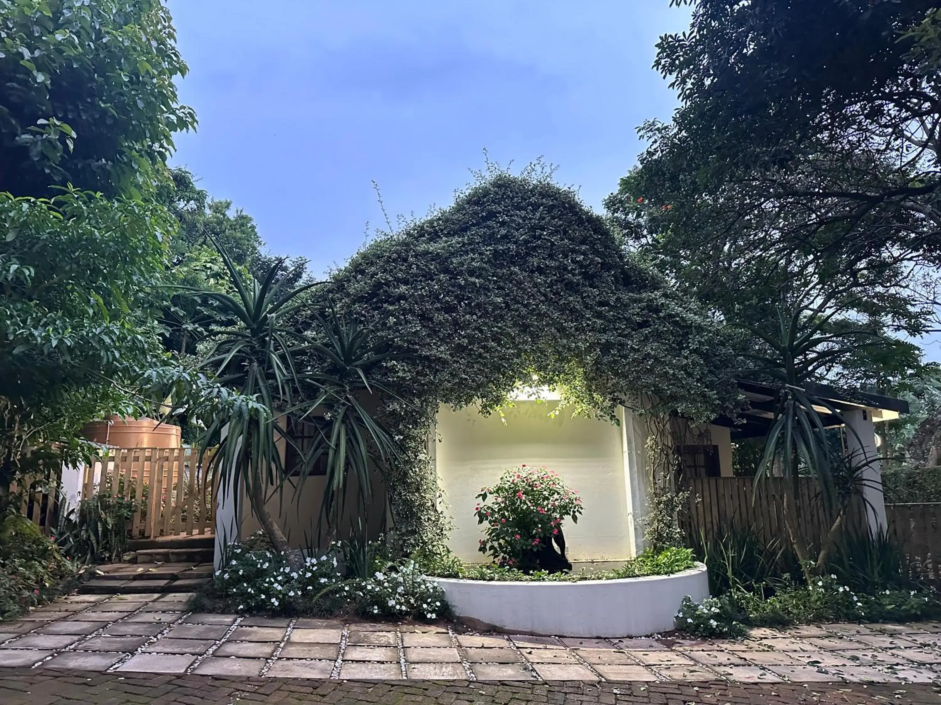 Salt Rock Manor Salt Rock Manor