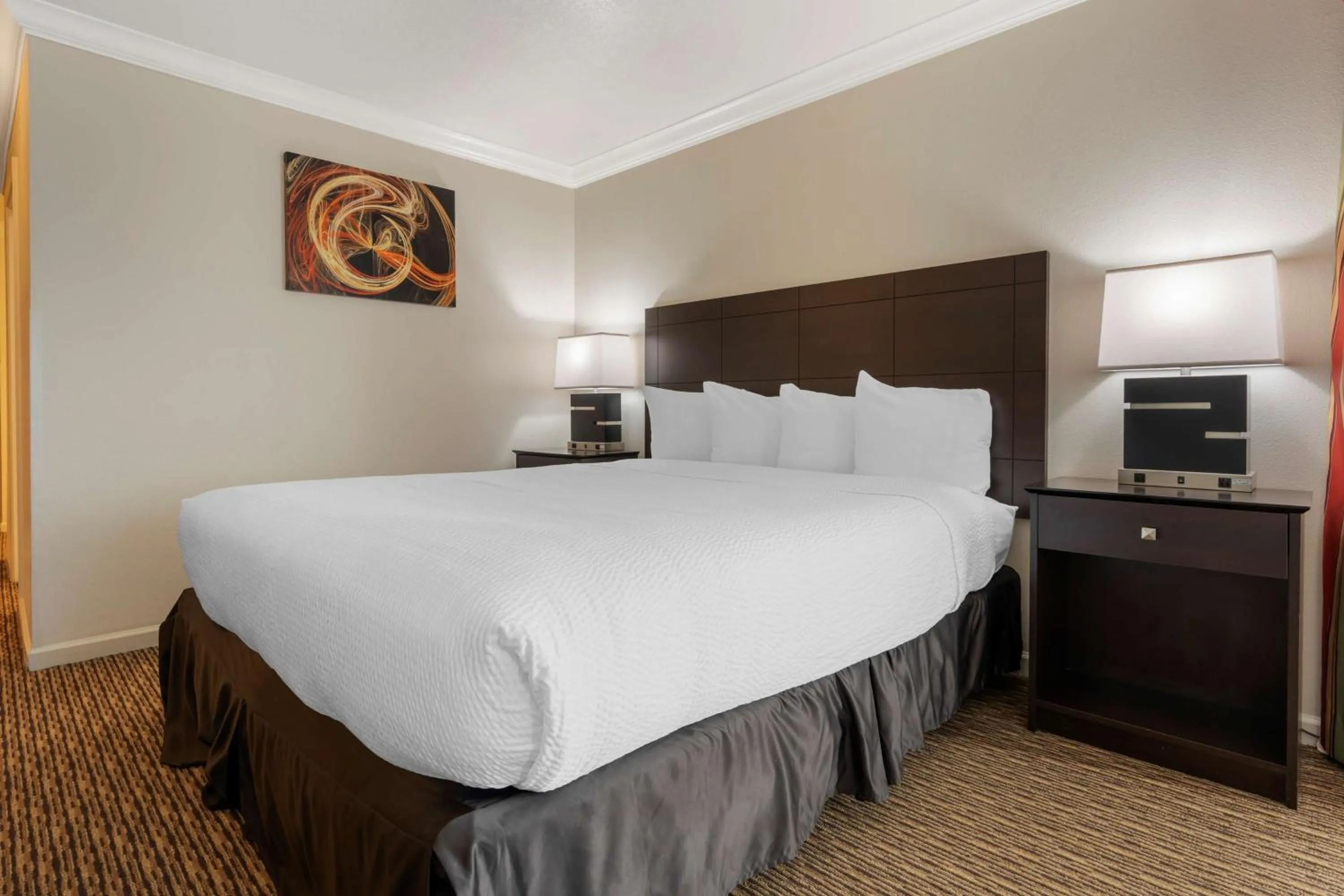 Bedroom, Bed in Best Western Colonial Inn