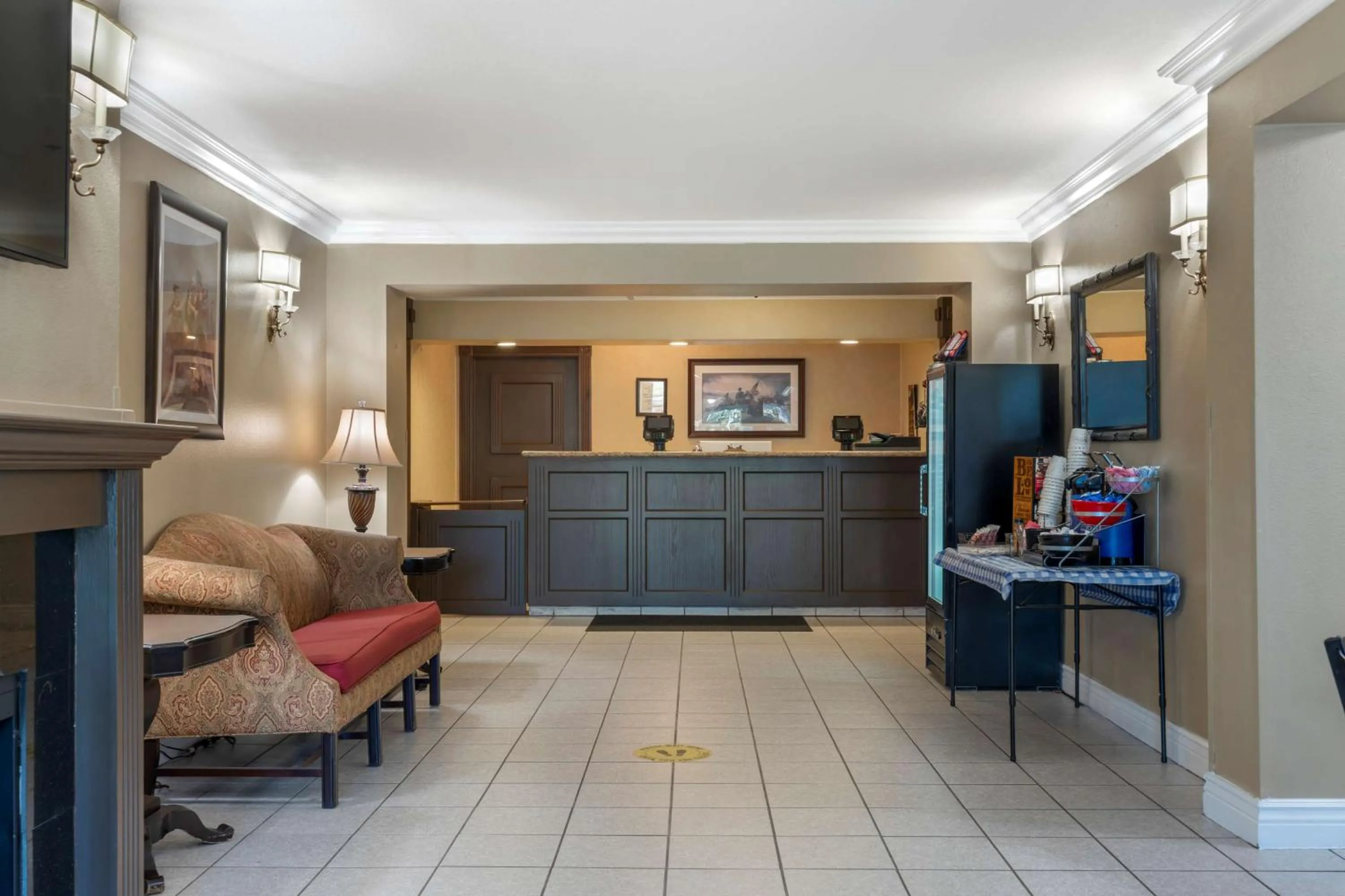 Lobby or reception in Best Western Colonial Inn