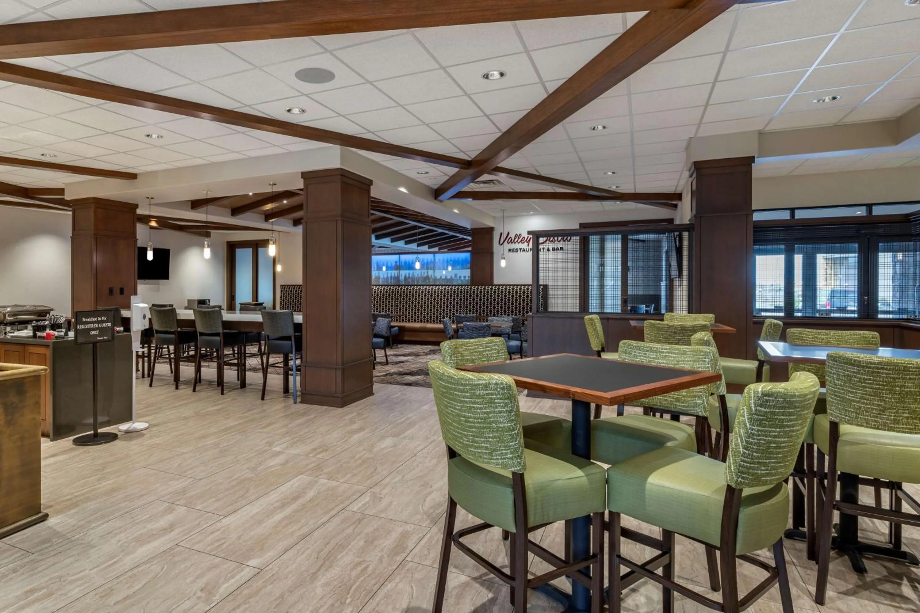 Breakfast in Best Western Premier Pasco Inn and Suites