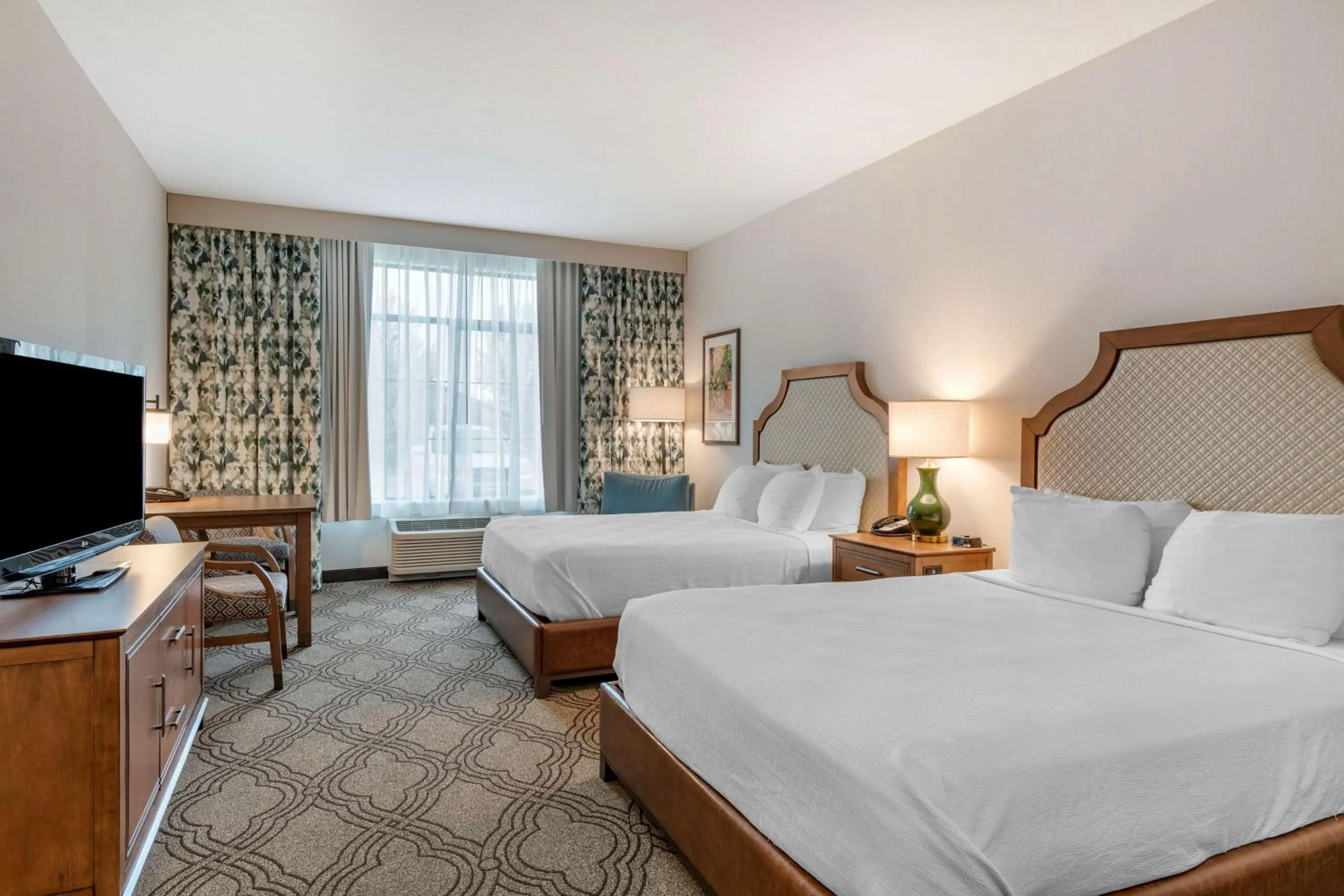 Bedroom, Bed in Best Western Premier Pasco Inn and Suites