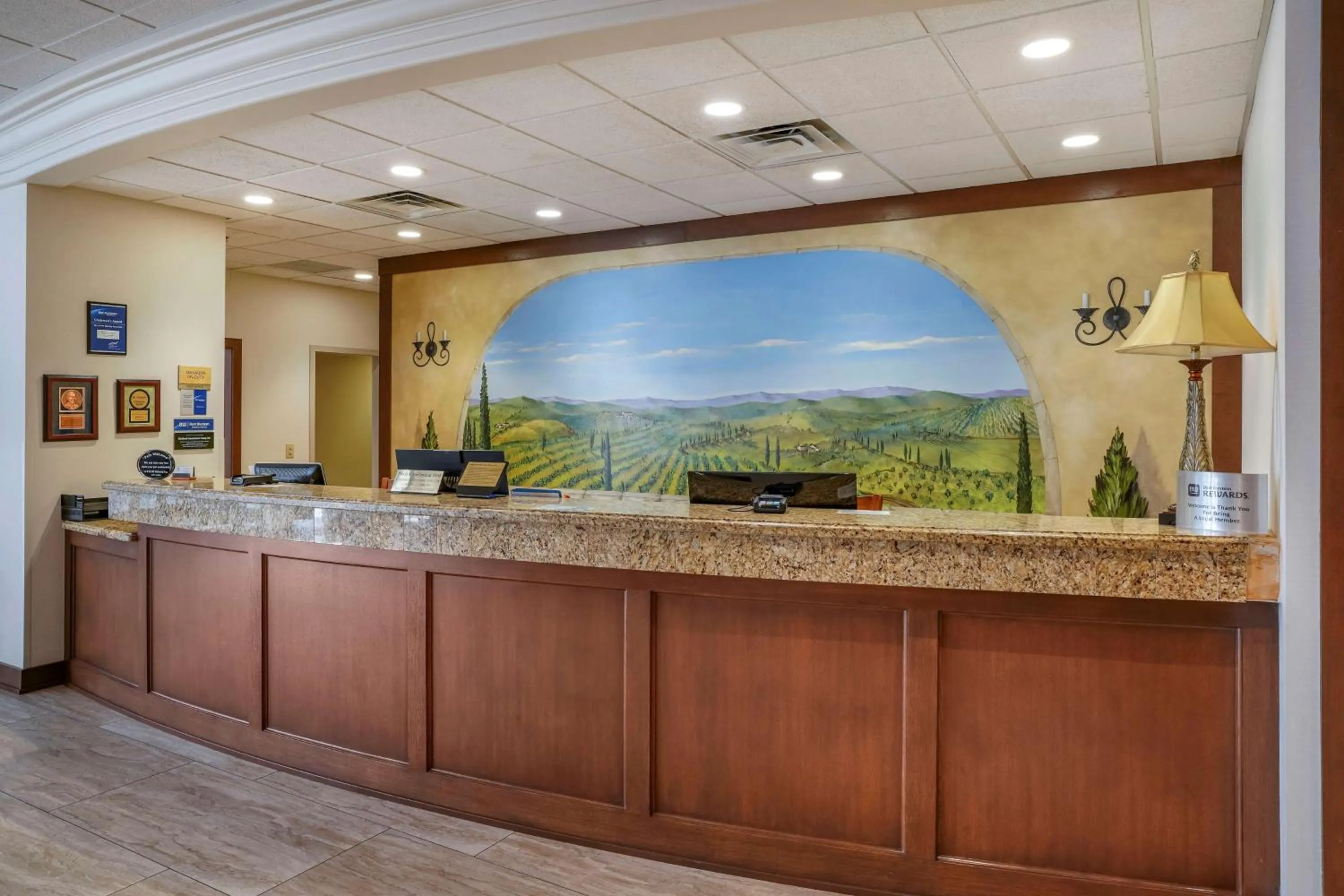 Lobby or reception in Best Western Premier Pasco Inn and Suites