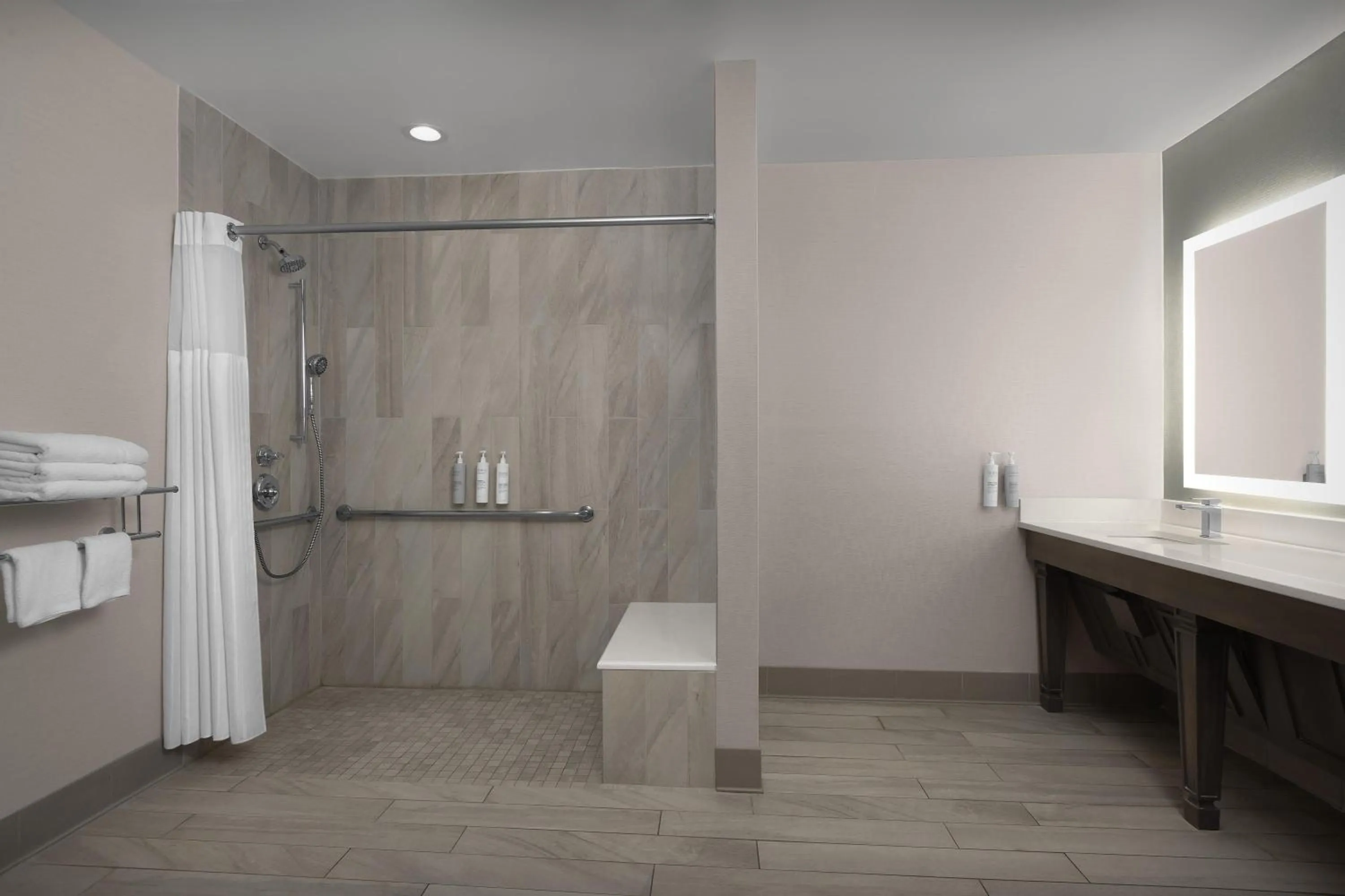 Bathroom in Hilton Garden Inn Philadelphia-Fort Washington