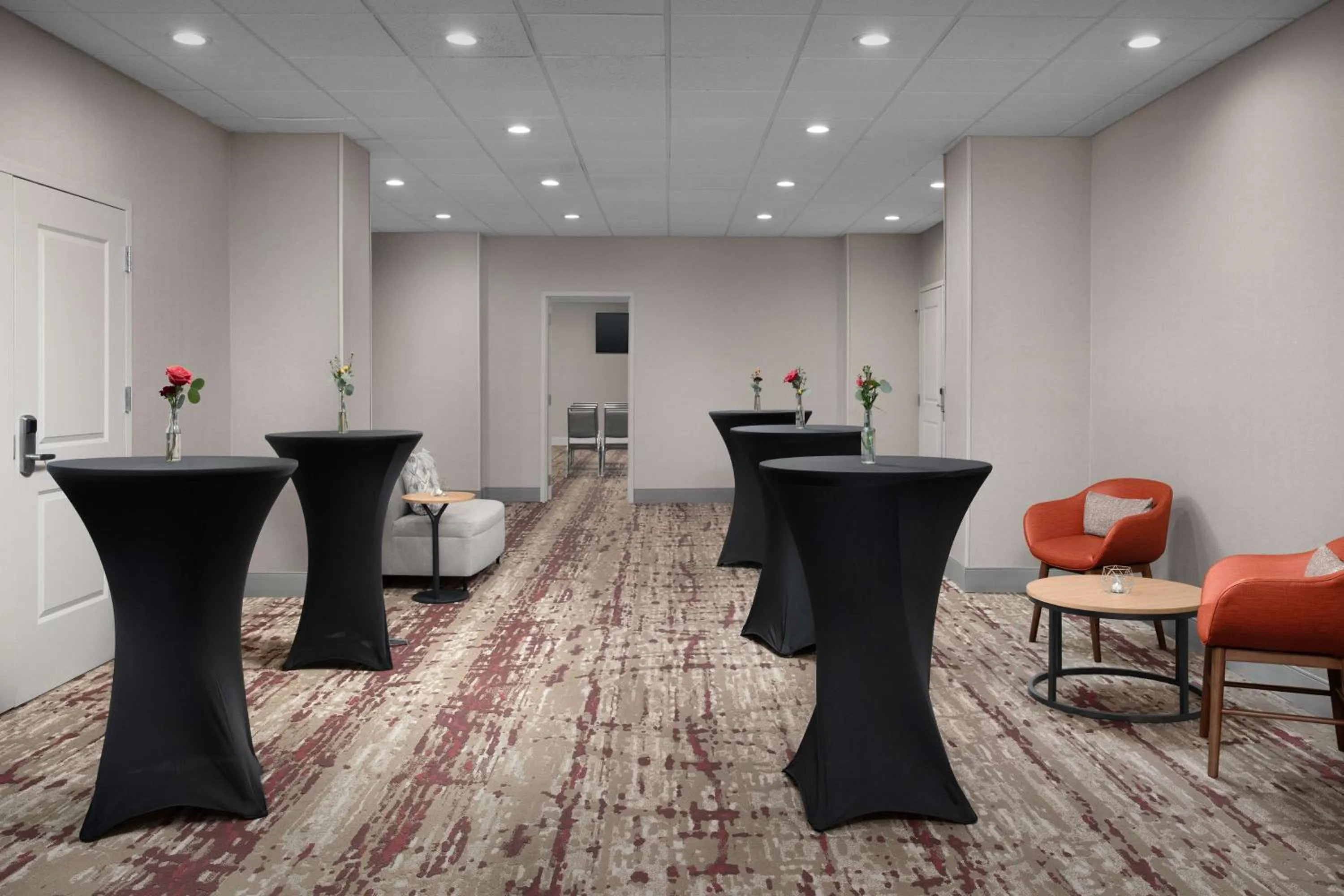 Meeting/conference room in Hilton Garden Inn Philadelphia-Fort Washington