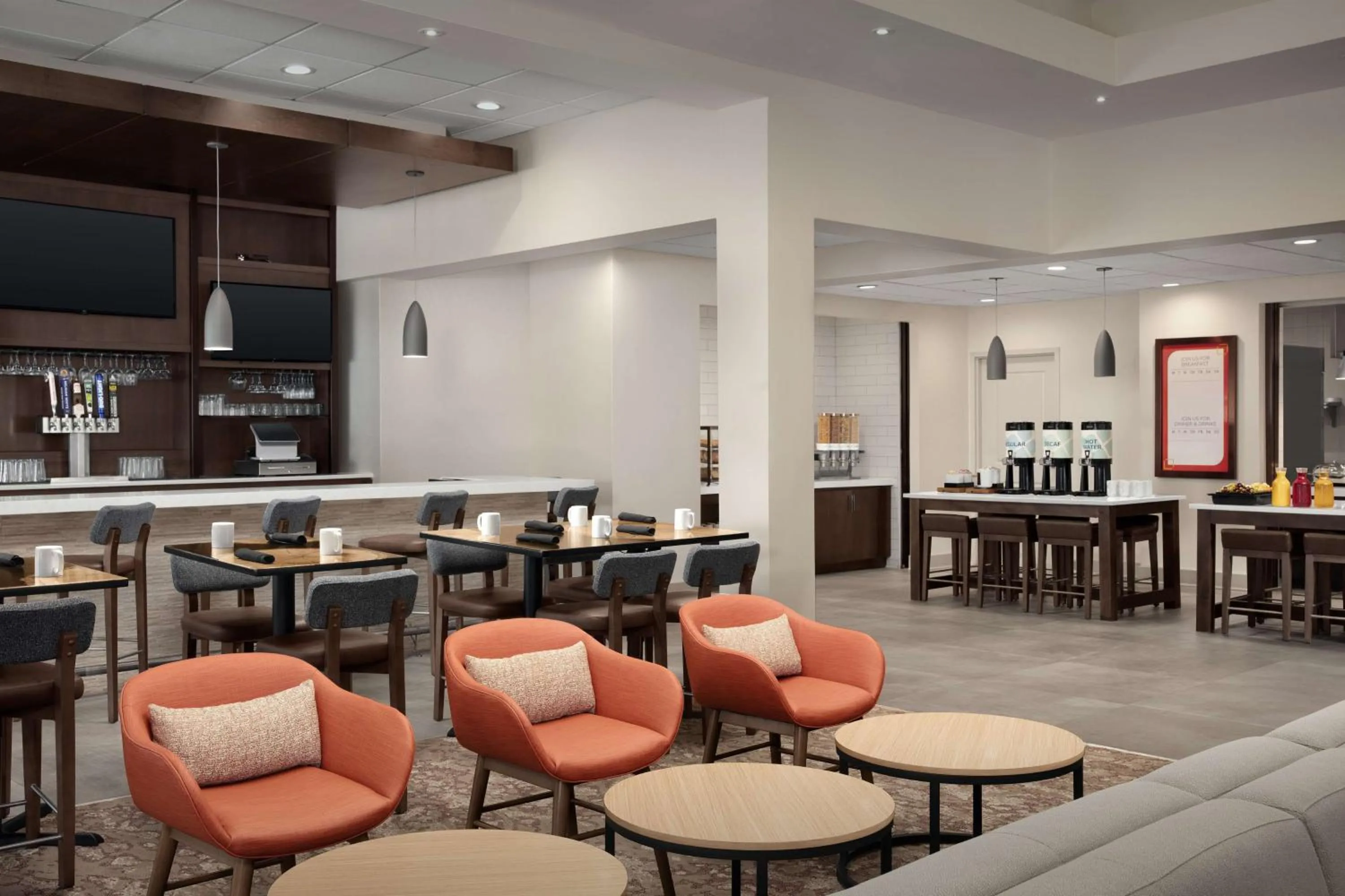 Restaurant/places to eat in Hilton Garden Inn Philadelphia-Fort Washington